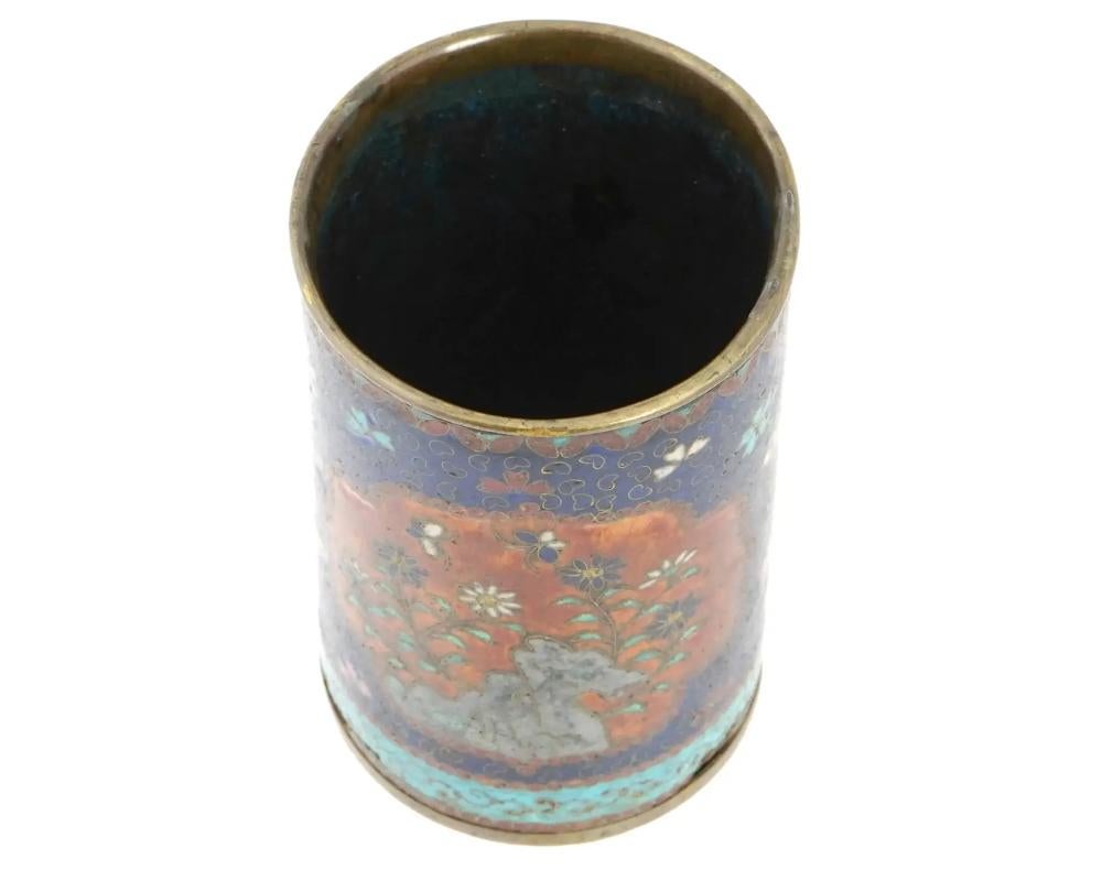 Antique Early Meiji Japanese Cloisonne Brush Pot in the Style of Namikawa In Good Condition For Sale In New York, NY