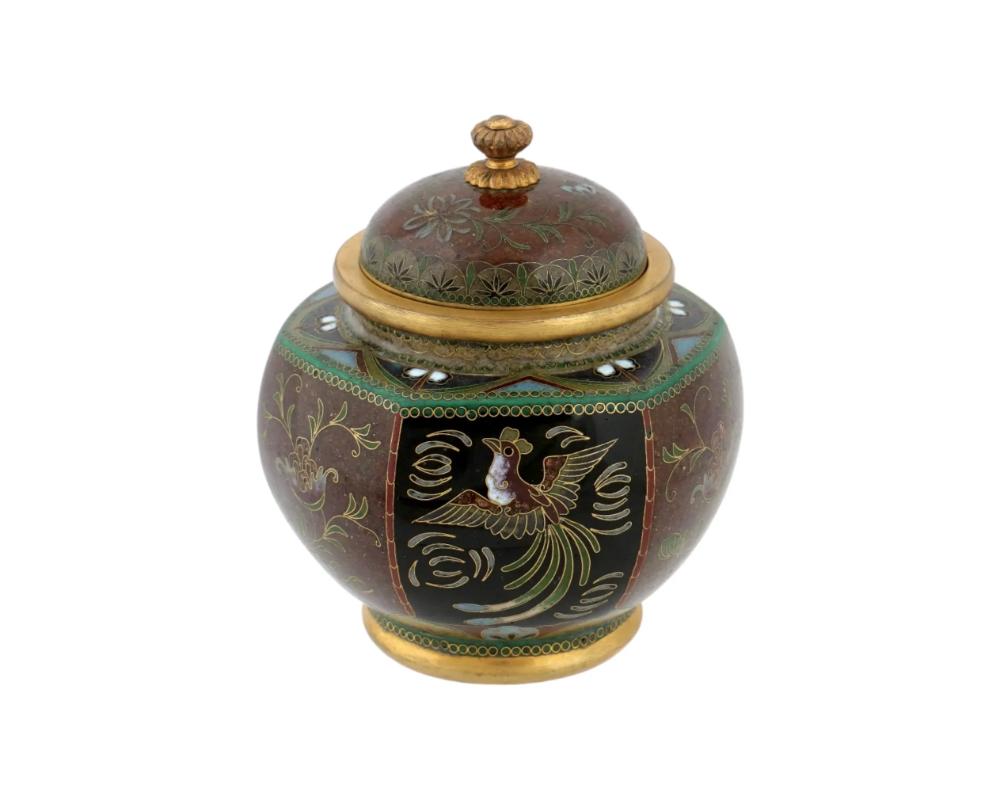 Cloisonné Ancienne jarre japonaise d'oiseaux en émail cloisonné du début de la période Meiji, attribuée à Honda en vente
