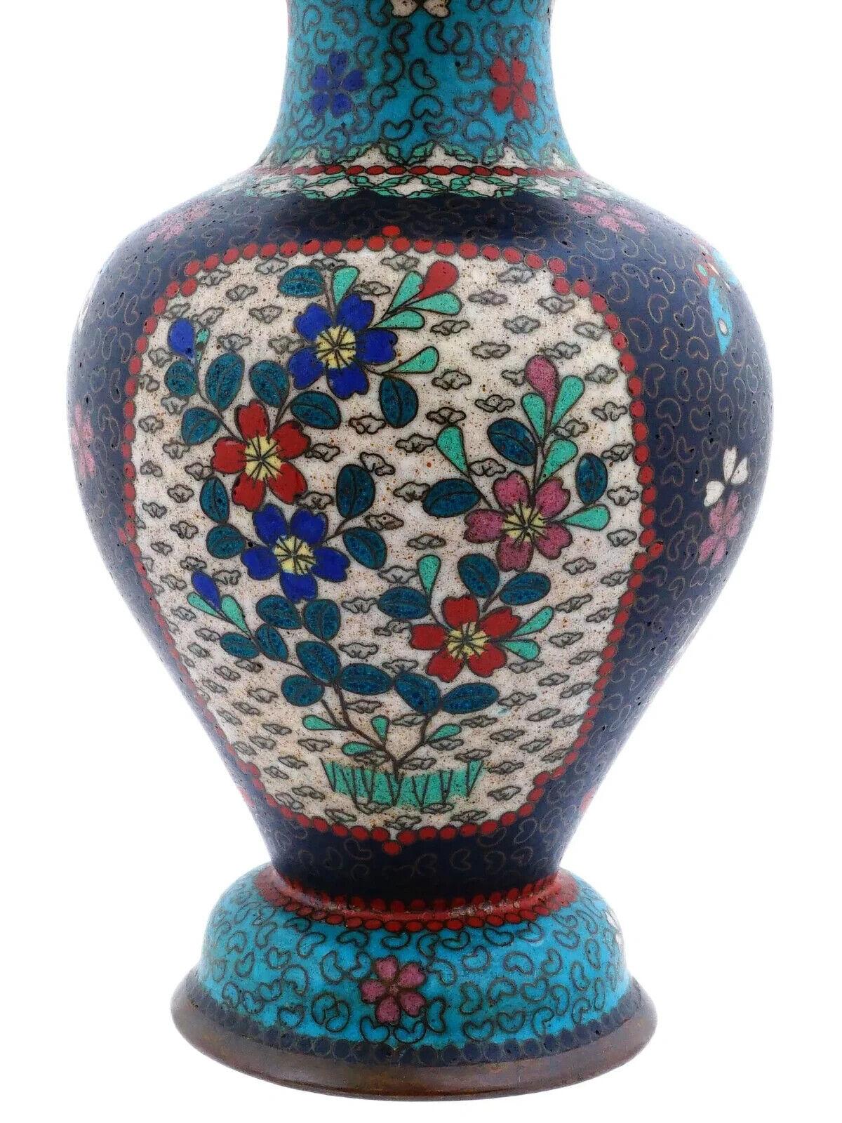 Antike frühe japanische Cloisonné-Emaille-Wolkenvase mit Blumenmuster aus der Meiji-Zeit (Meiji-Periode) im Angebot