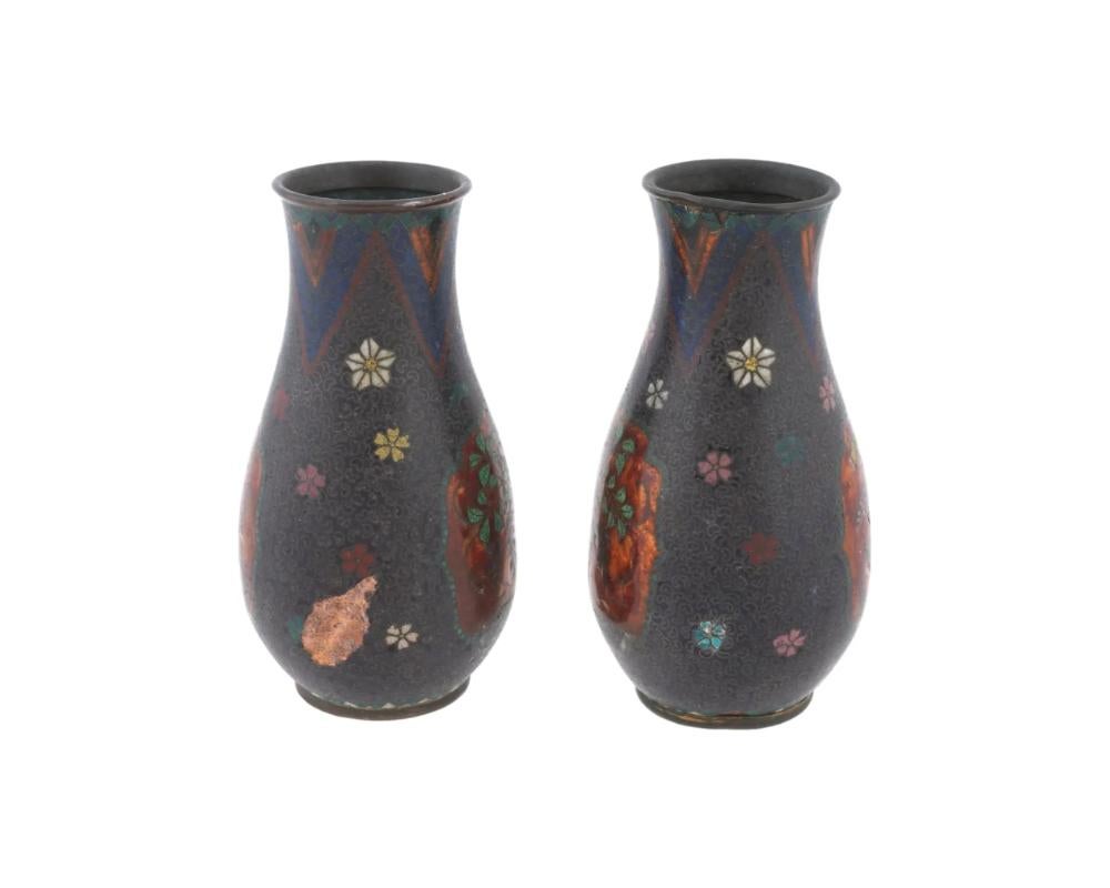Antike japanische durchscheinende Blumenvasen aus Cloisonné-Emaille aus der frühen Meiji-Zeit (Japanisch) im Angebot