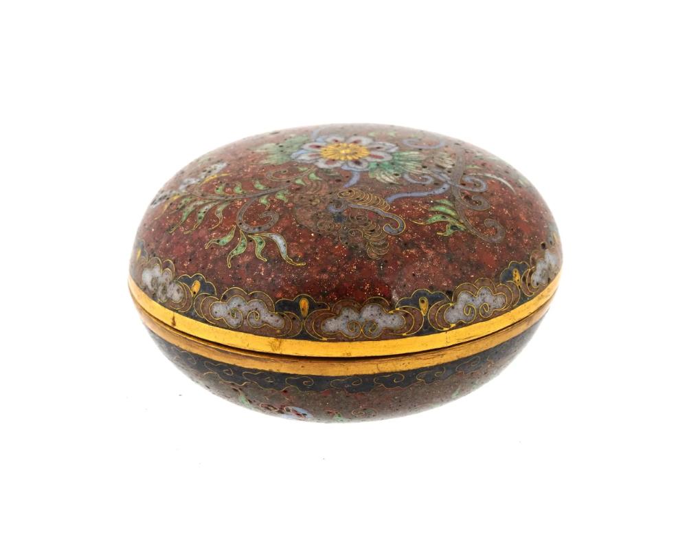 Antigua caja de baratijas japonesa de cloisonné y esmalte de piedra dorada de principios de Meiji Atributo KOGO Japonés en venta