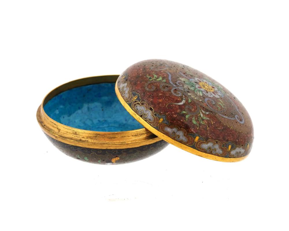 Antigua caja de baratijas japonesa de cloisonné y esmalte de piedra dorada de principios de Meiji Atributo KOGO Cloissoné en venta