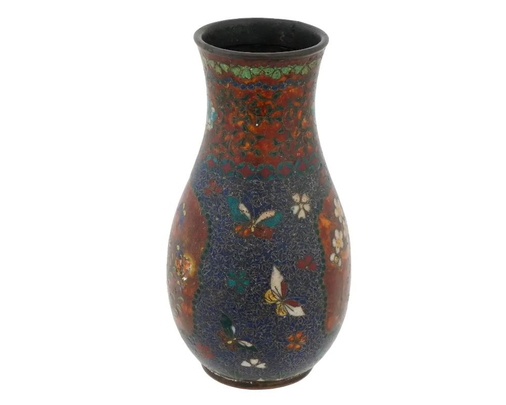 Antique Early Meiji Japanese Cloisonne Vase Attr to Namikawa In Good Condition For Sale In New York, NY