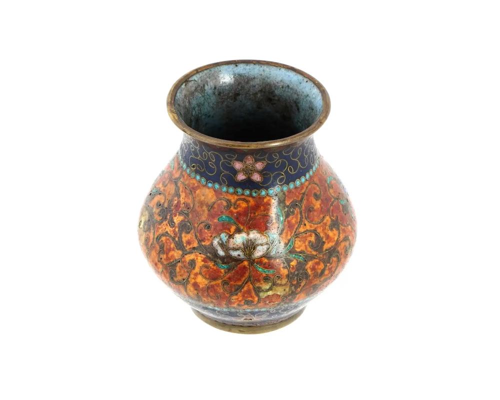 Cloissoné Antique Early Meiji Japanese Cloisonne Vase in the Style of Namikawa For Sale