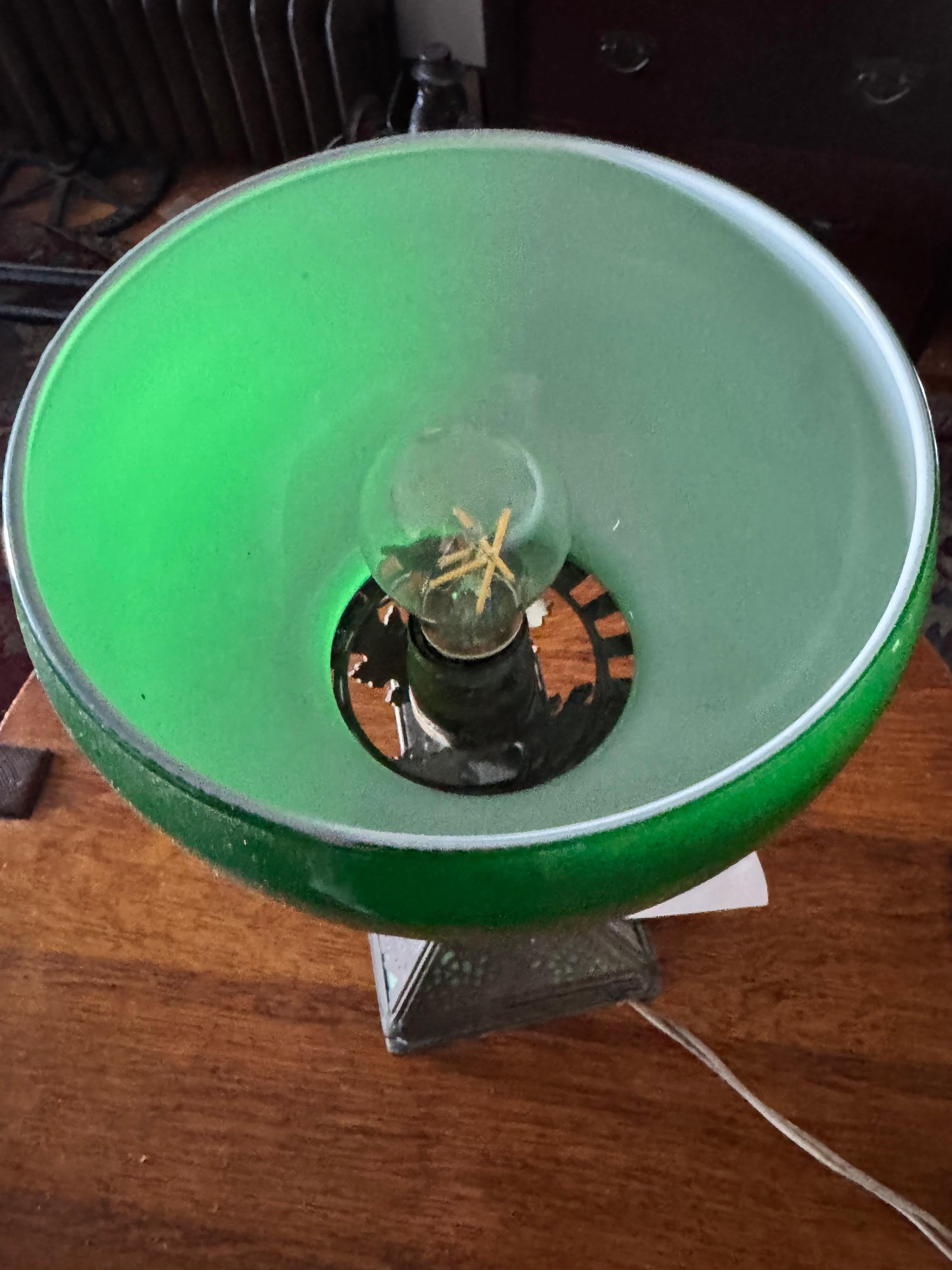 Lampe de bureau/table ancienne en vigne de la première rivière - Stickley époque W5666   VENTE en vente 1