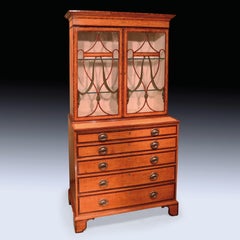 Ancienne bibliothèque à secret en bois satiné Sheraton