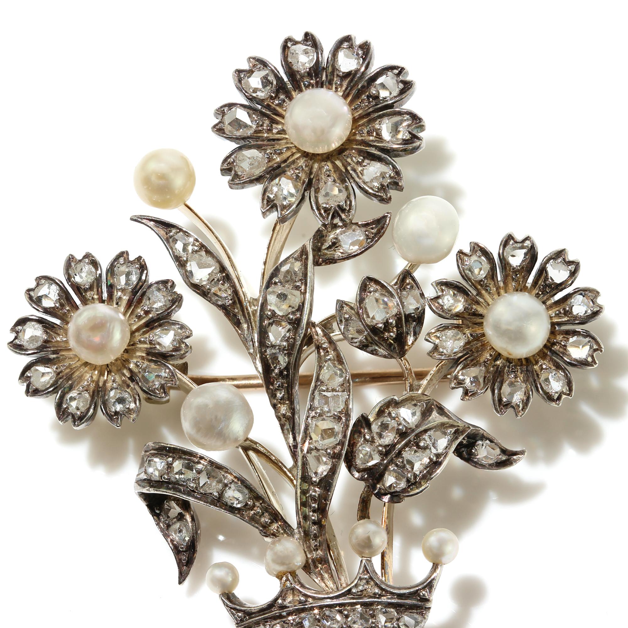 Women's Antique Early Victorian 15kt Gold and Silver, Pearl and Diamond Brooch For Sale