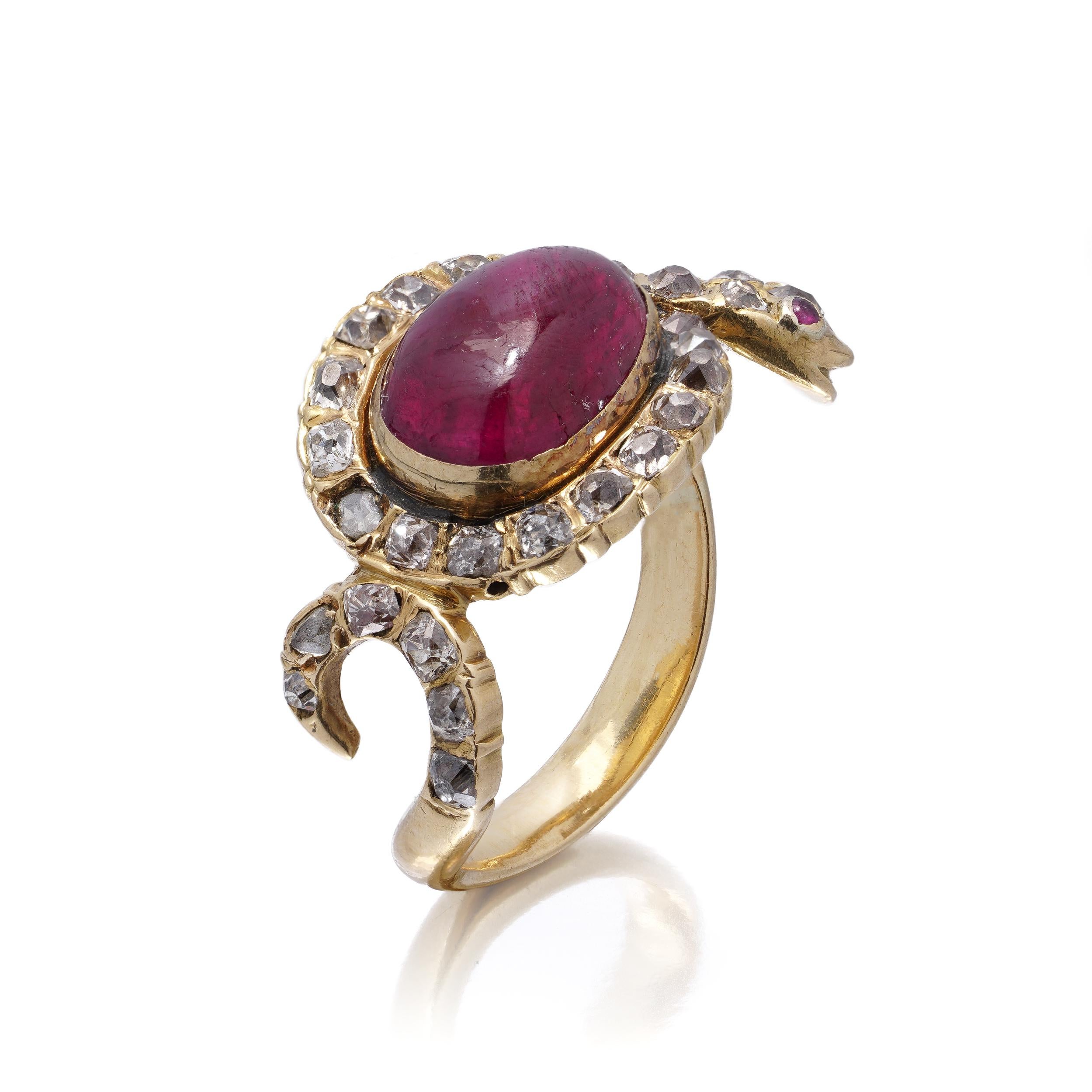 Antique early Victorian 18 K Yellow Gold Snake Ring with Old-Mine Diamonds & Cab For Sale 1