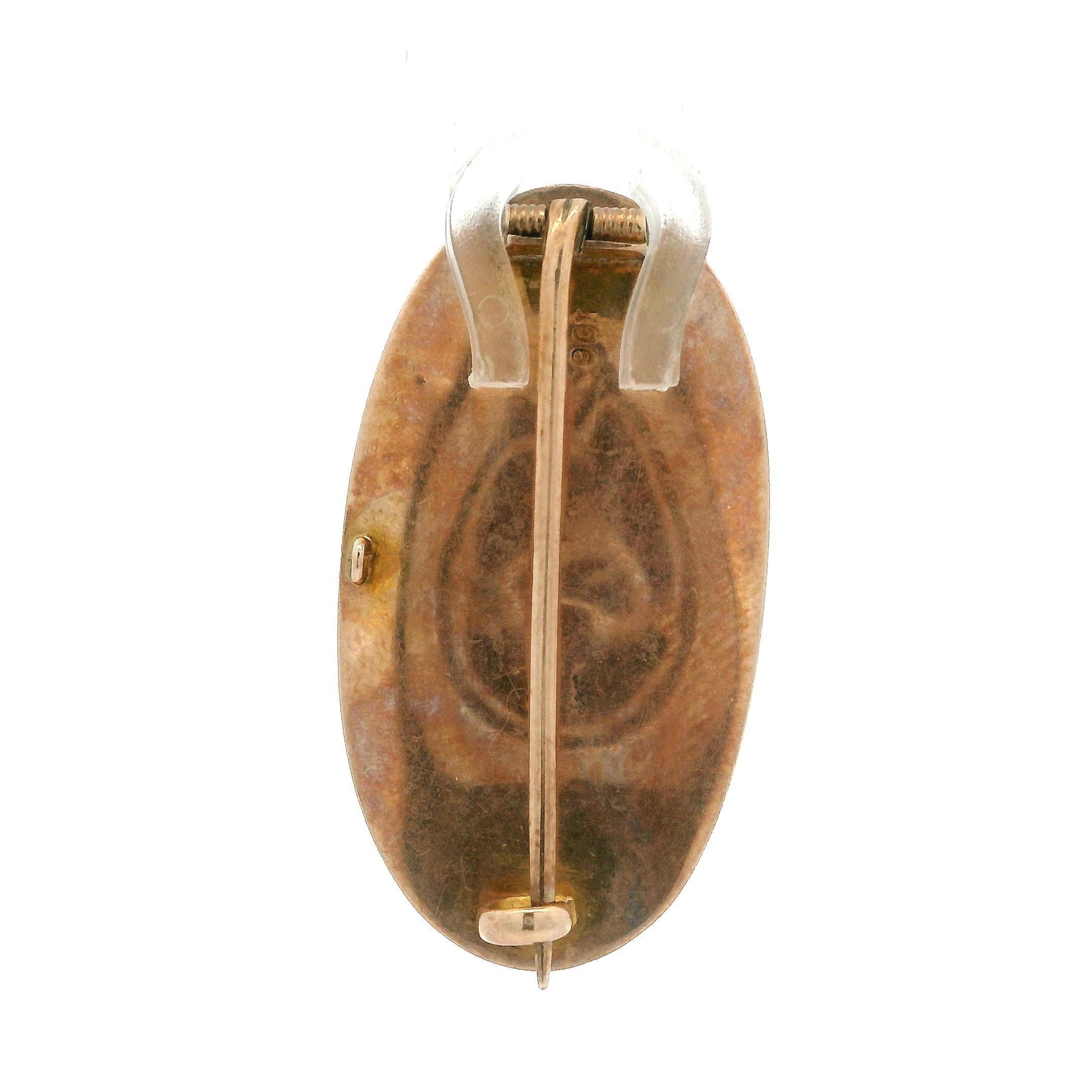 Antiguo broche victoriano de oro amarillo de 9 ct con matriz ovalada y gran turquesa en venta 2