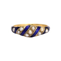 Antique bague de médaillon en émail bleu et perles du début de l'ère victorienne