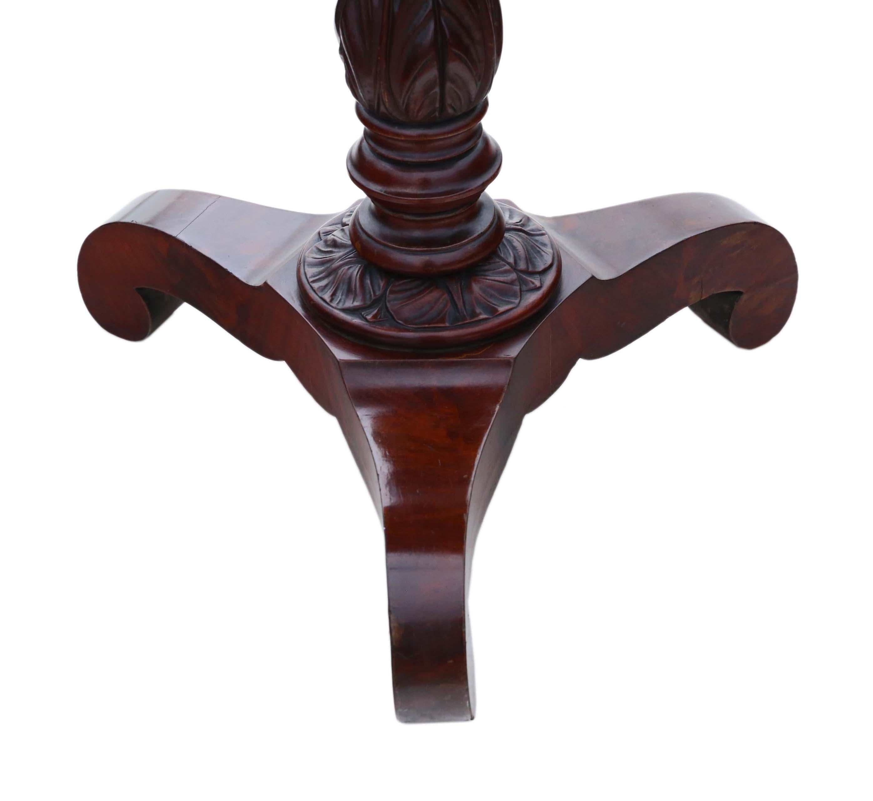 Antike feine Qualität frühen viktorianischen C1840 Flamme Mahagoni Arbeit Seite Nähtisch Box.

Es handelt sich um einen schönen Gegenstand, der voller Alter, Charme und Charakter ist.

Ein attraktives, seltenes und vielseitiges Stück mit so