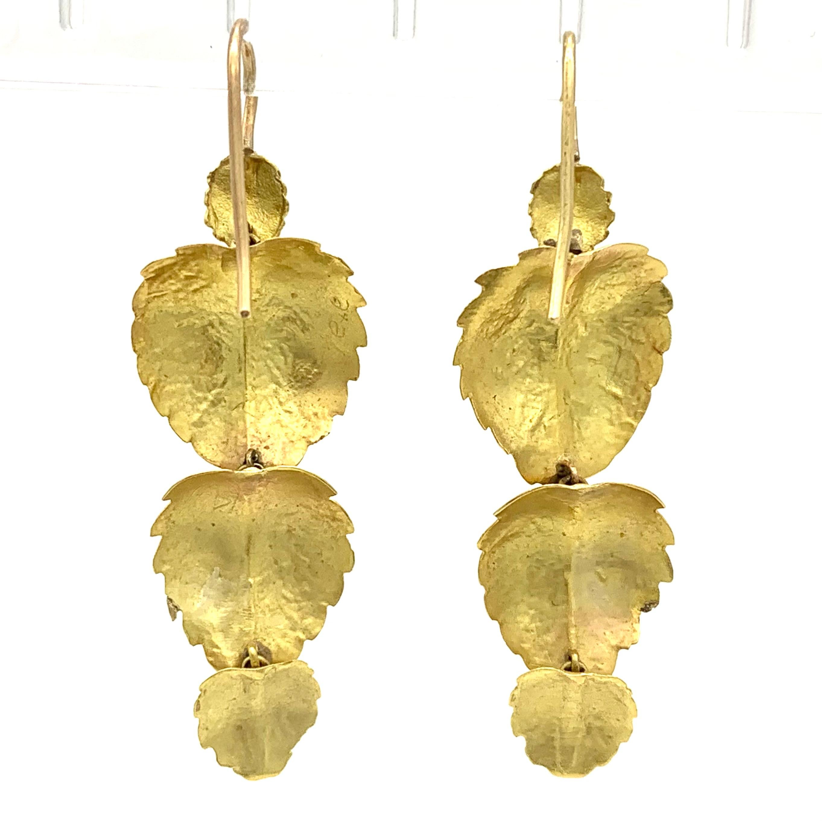 Antique Early Victorian  Gold Almandine Garnet Dangle Earrings Leaf 1