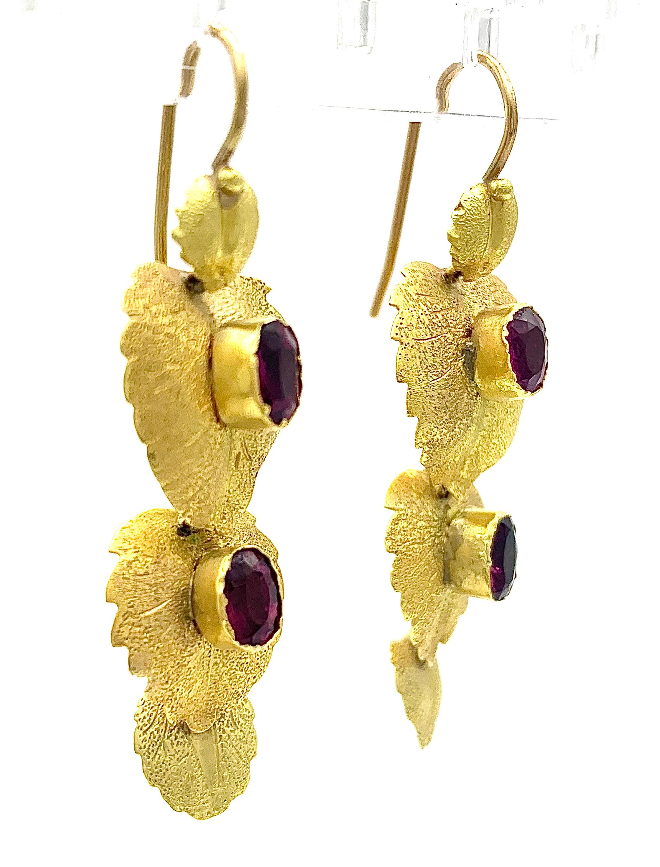 Antique Early Victorian  Gold Almandine Garnet Dangle Earrings Leaf 3