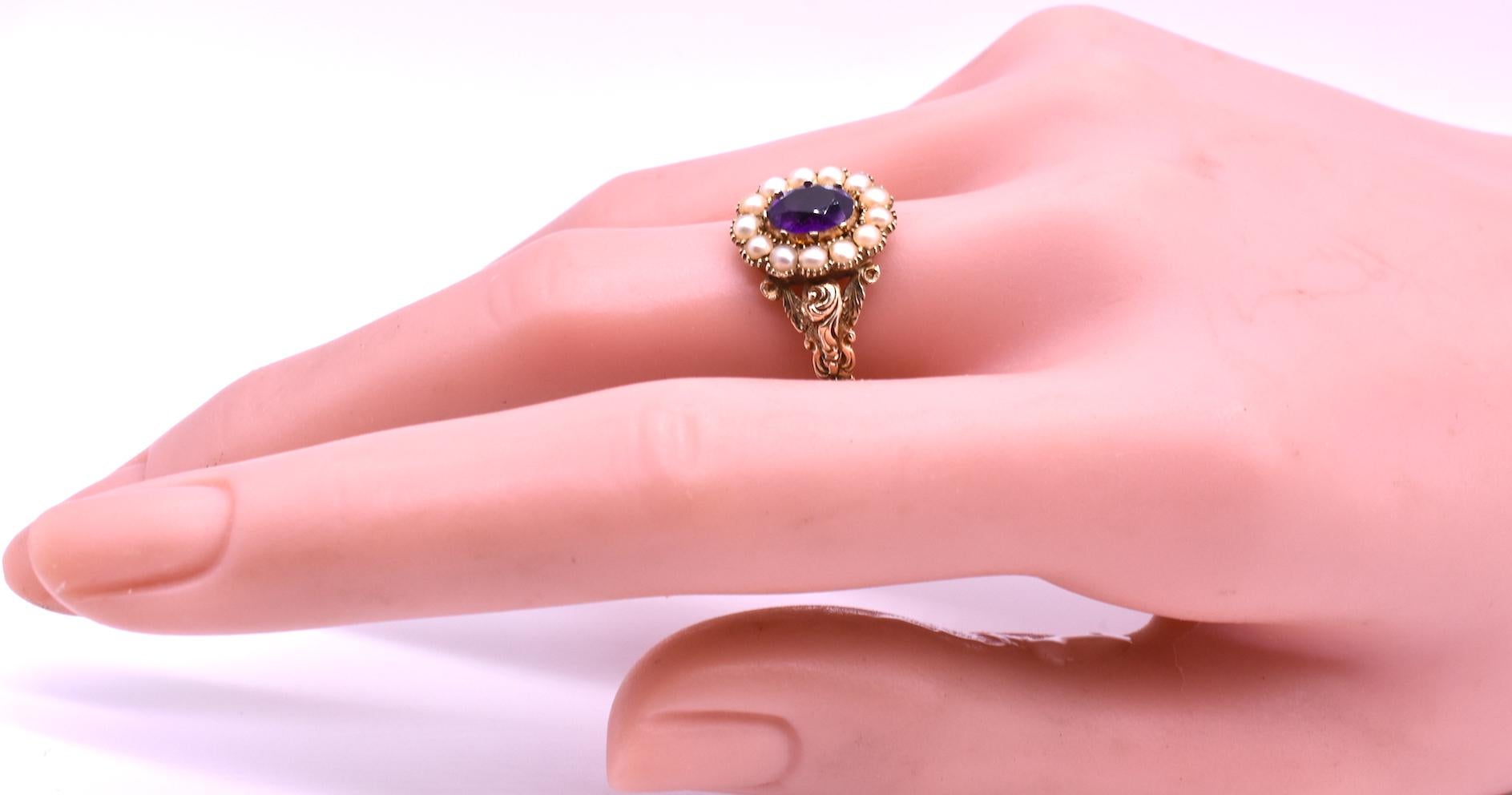 Antique Early Victorian Gold, Amethyst and Seed Pearl Ring, circa 1850 3