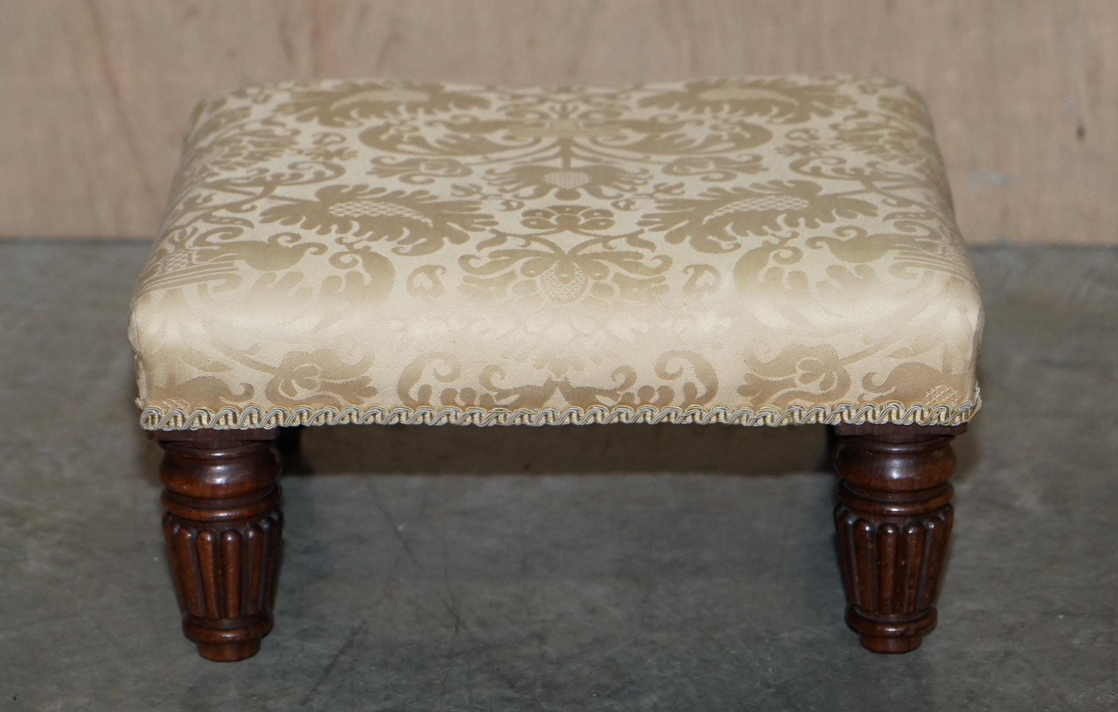 We are delighted to offer this very nice early Victorian footstool with Gillows of Lancaster & London style turned mahogany legs

A good looking and well made piece. These types of stools were designed to be used with wingback armchairs, the idea