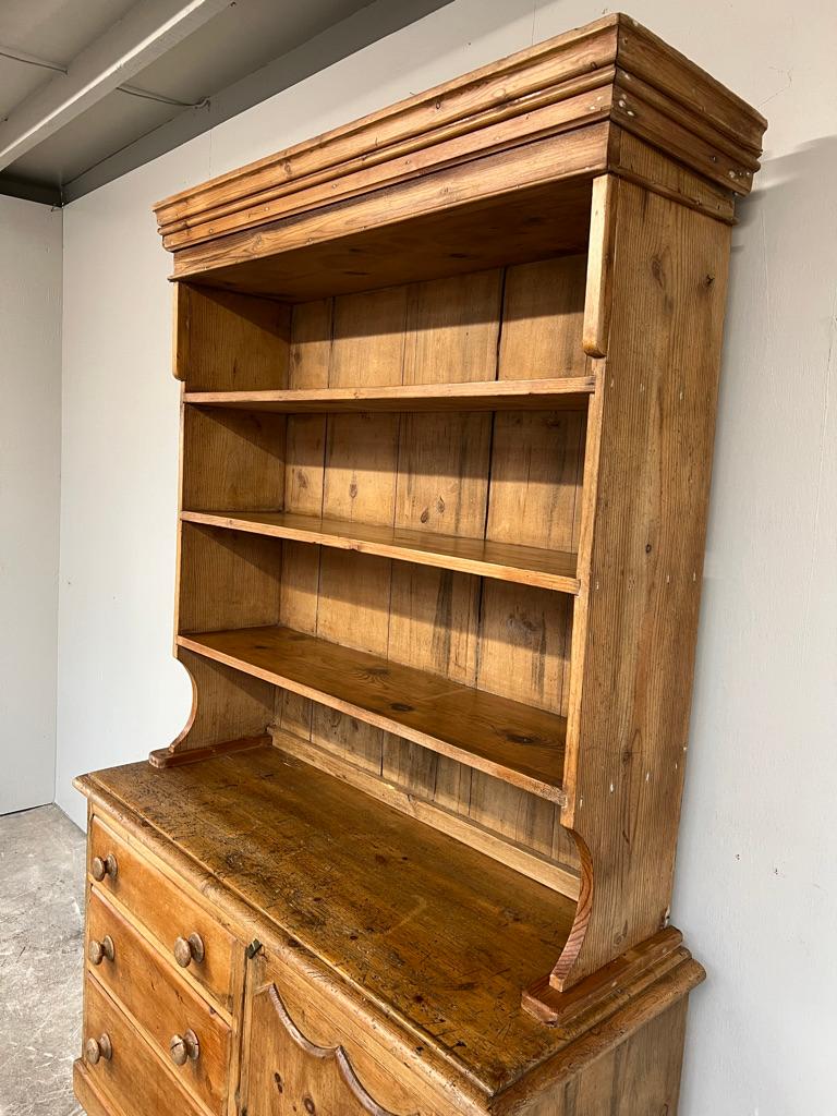 Antique Early Victorian Pine Housekeeper’s Dresser For Sale 3