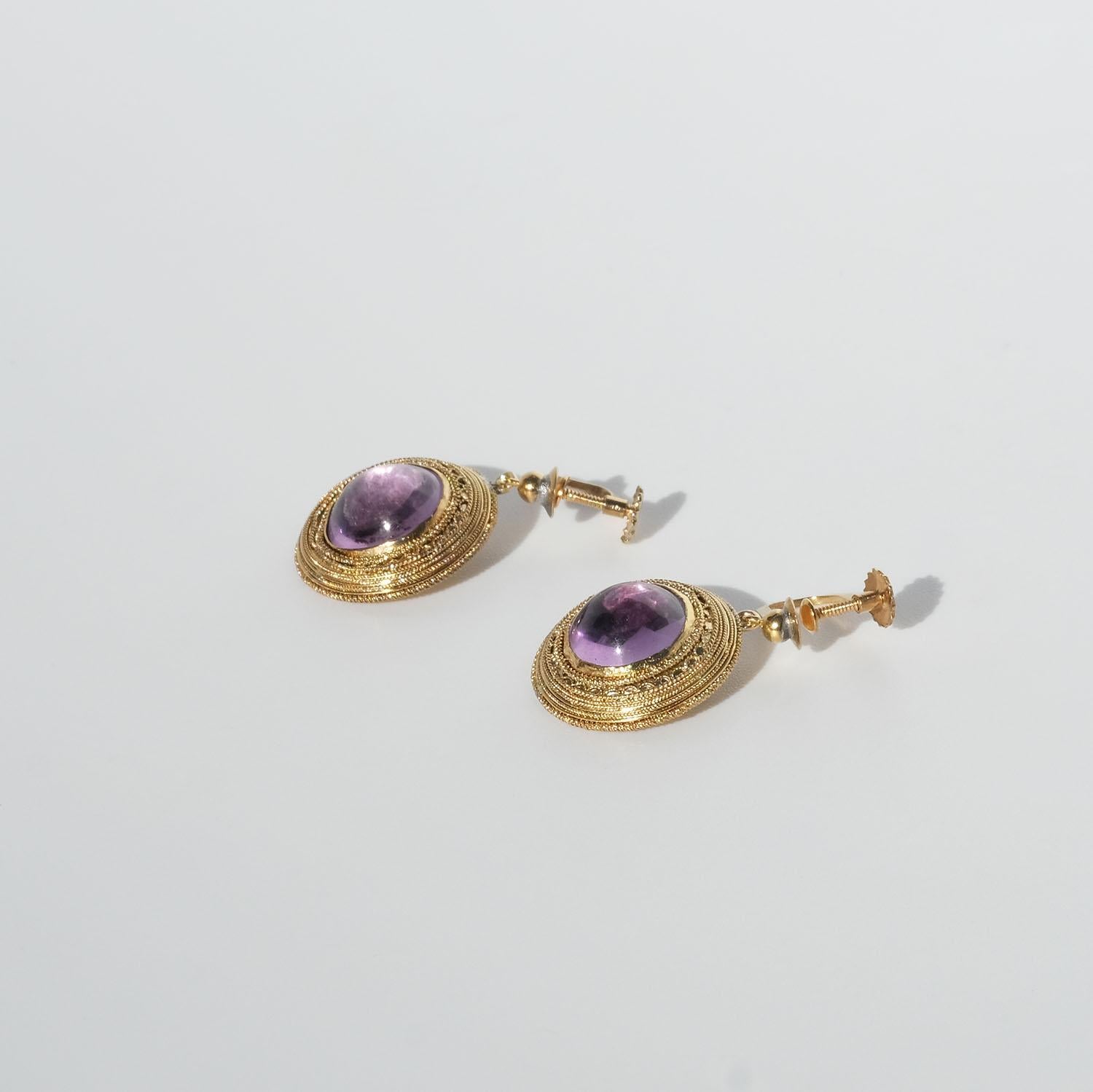 Antike Ohrringe. Vergoldetes Silber und Amethyste. im Zustand „Gut“ im Angebot in Stockholm, SE
