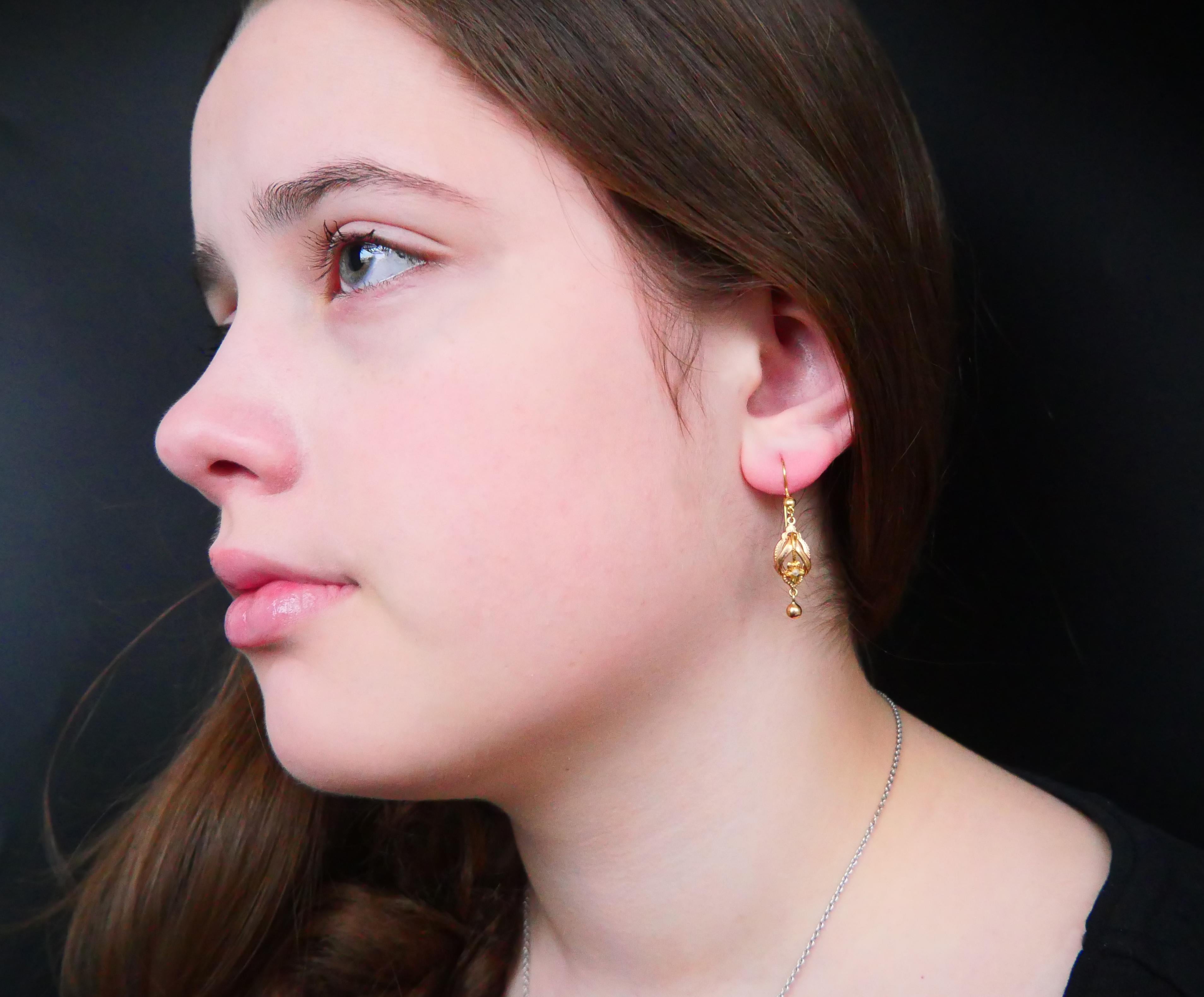 Antique  Earrings Seed Pearls solid 18K Gold / 1.7 gr For Sale 1