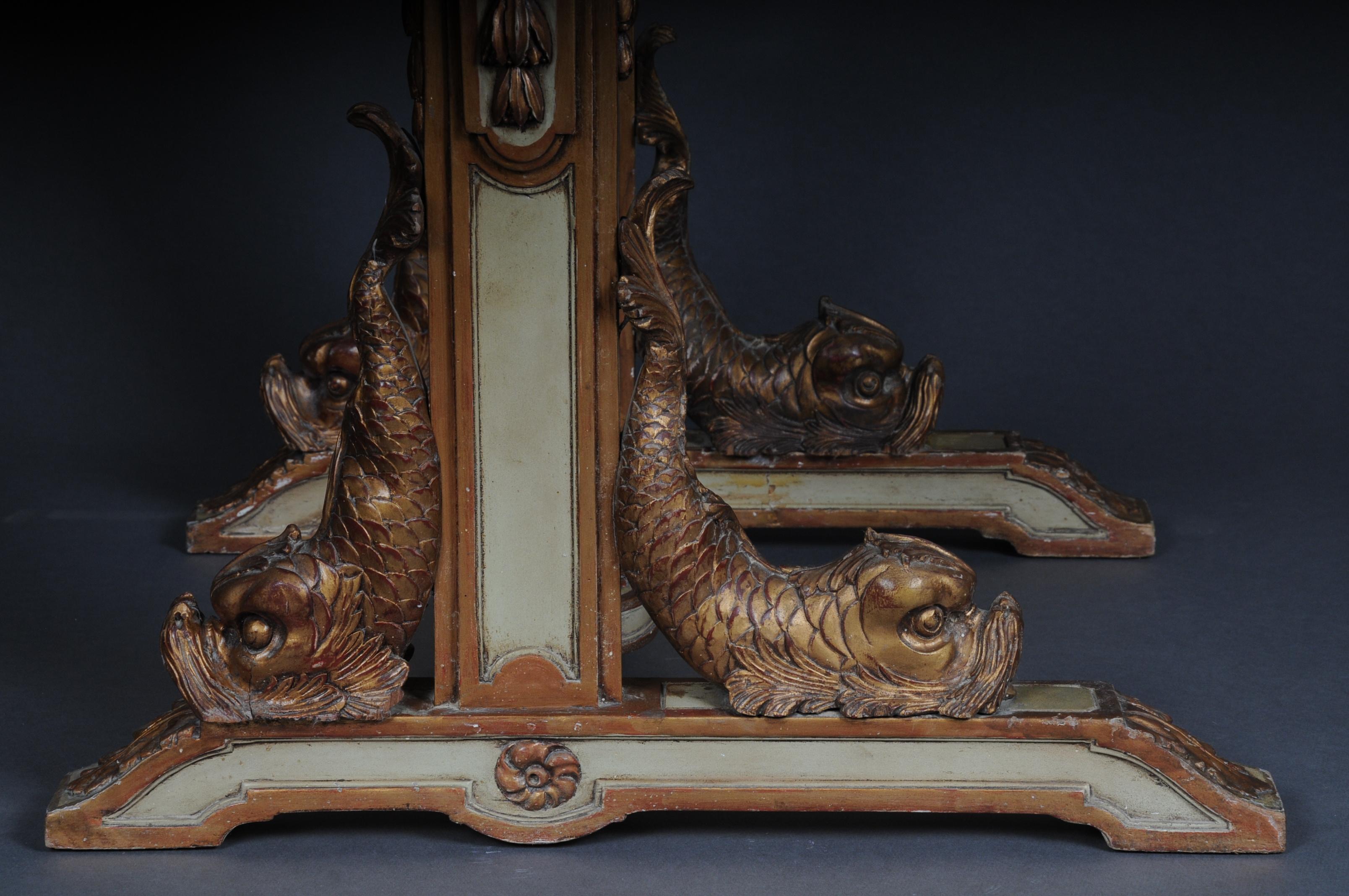 Antique Easel with Dolphins in Napoleon III, circa 1870 In Good Condition For Sale In Berlin, DE