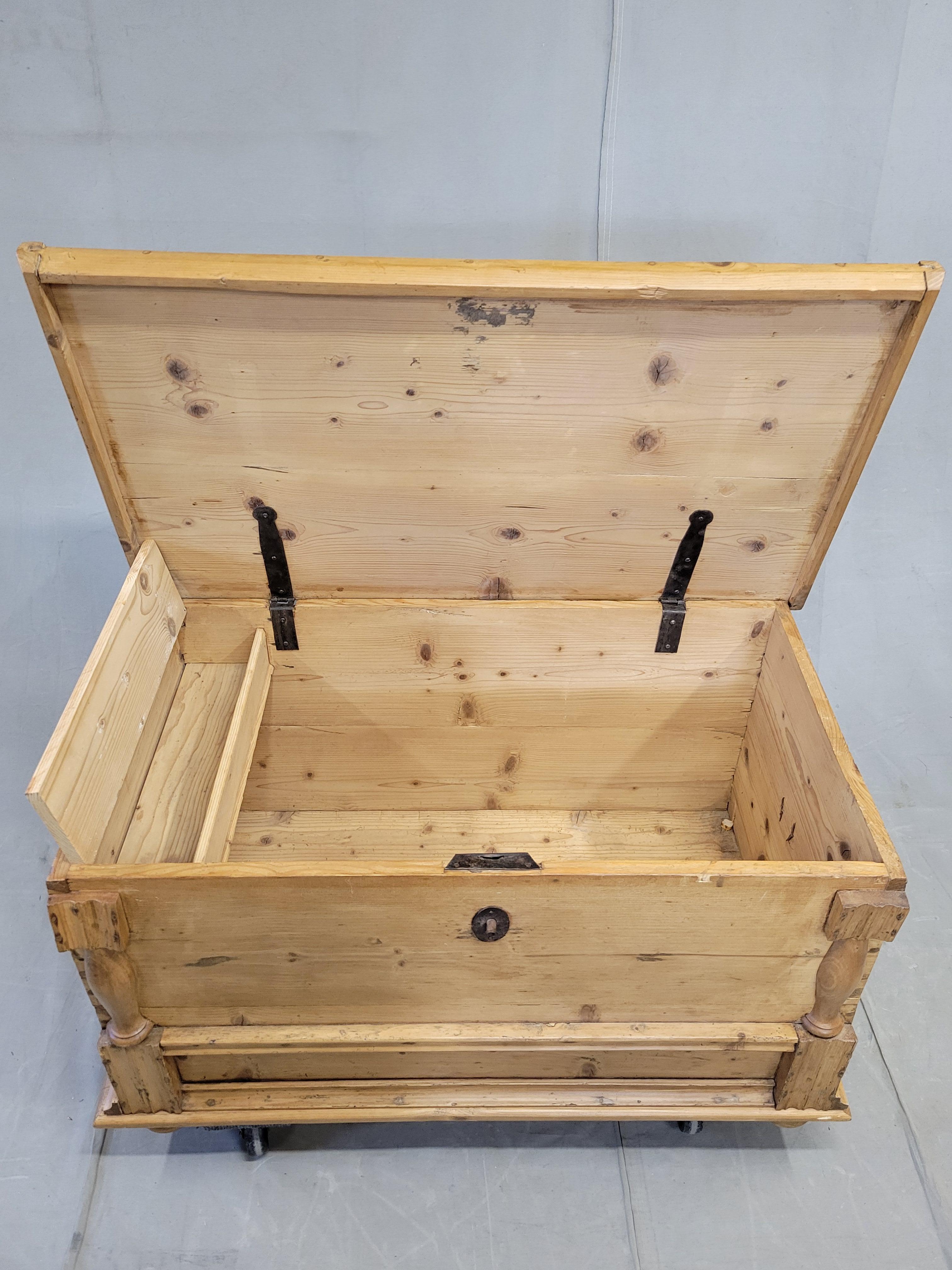 Antique Eastern European Natural Waxed Pine Blanket Chest For Sale 4