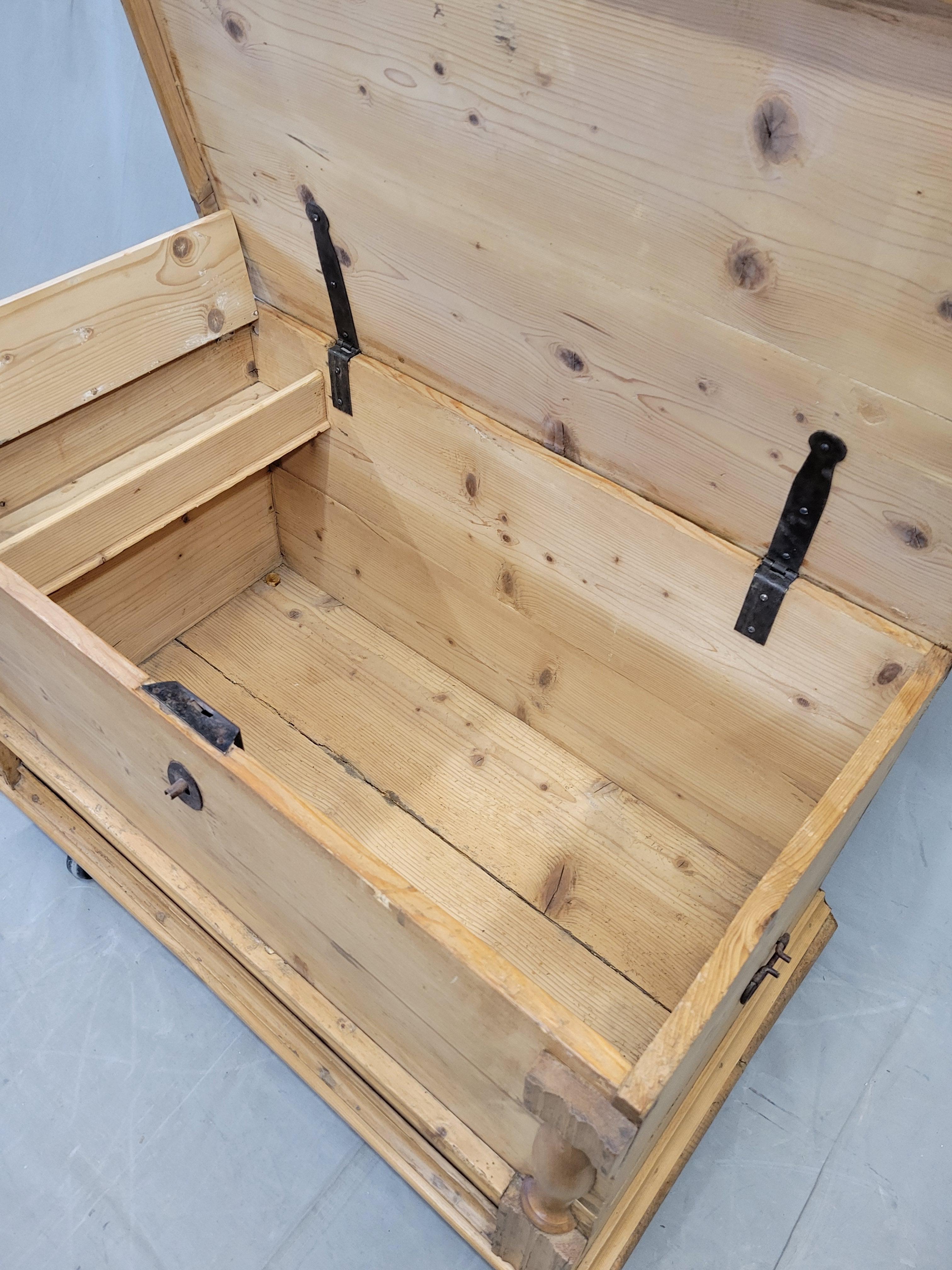 Antique Eastern European Natural Waxed Pine Blanket Chest For Sale 5