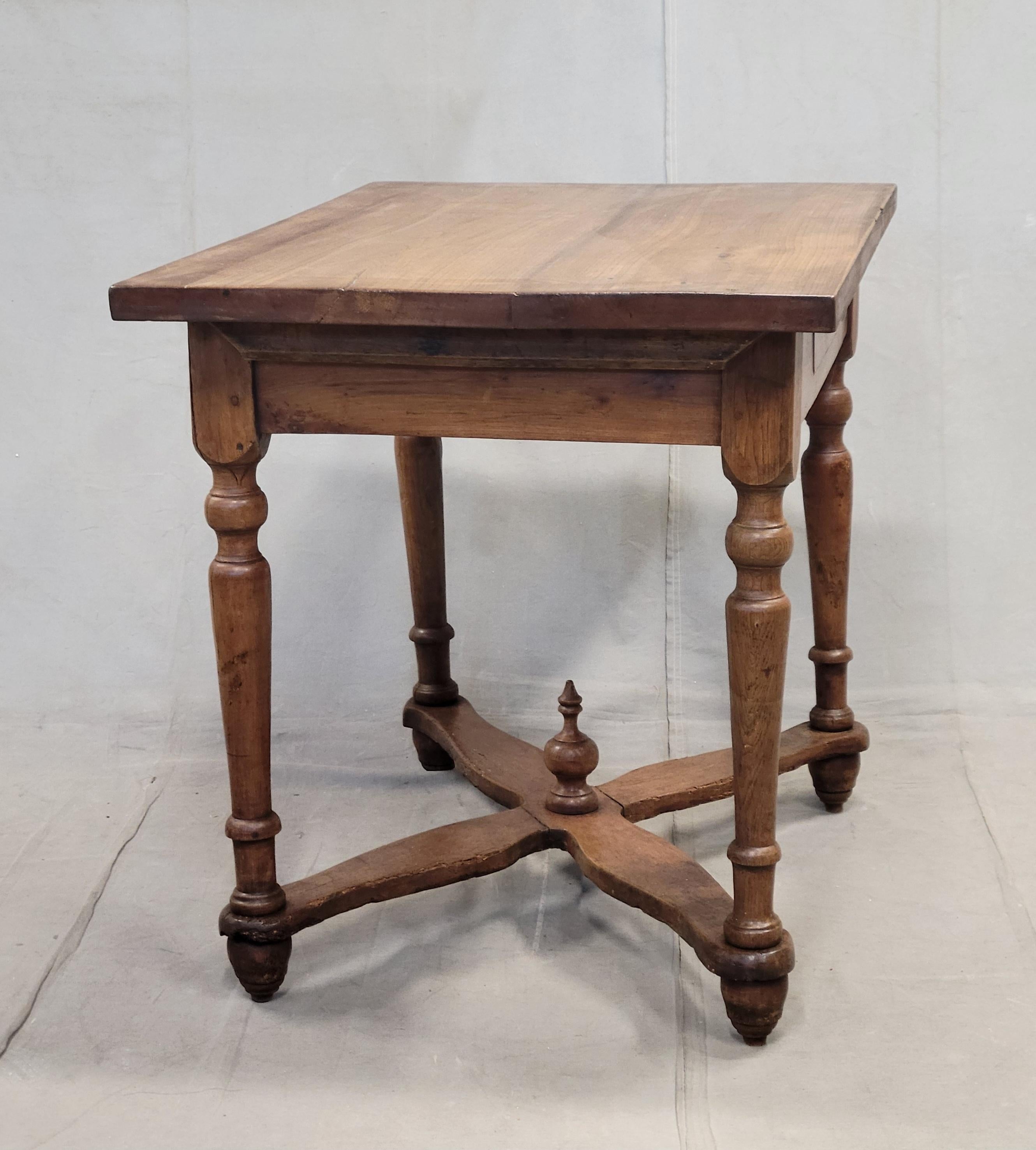 Antique Eastern European Pine and Beechwood Baker's Table Kitchen Island For Sale 3