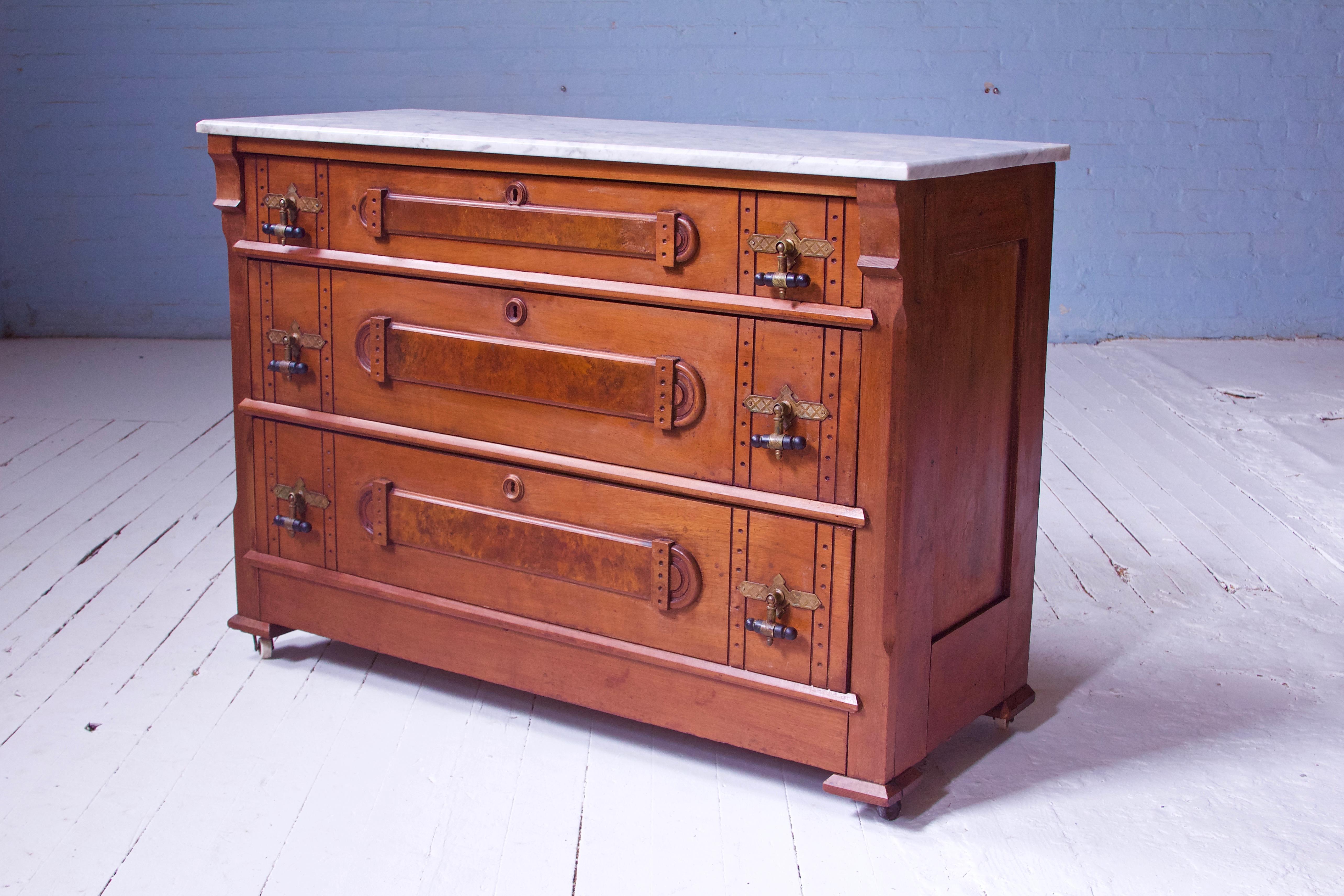 Antique 'Eastlake' Brooks Brothers Dresser in Walnut with Marble Top, U.S, 1890s 3