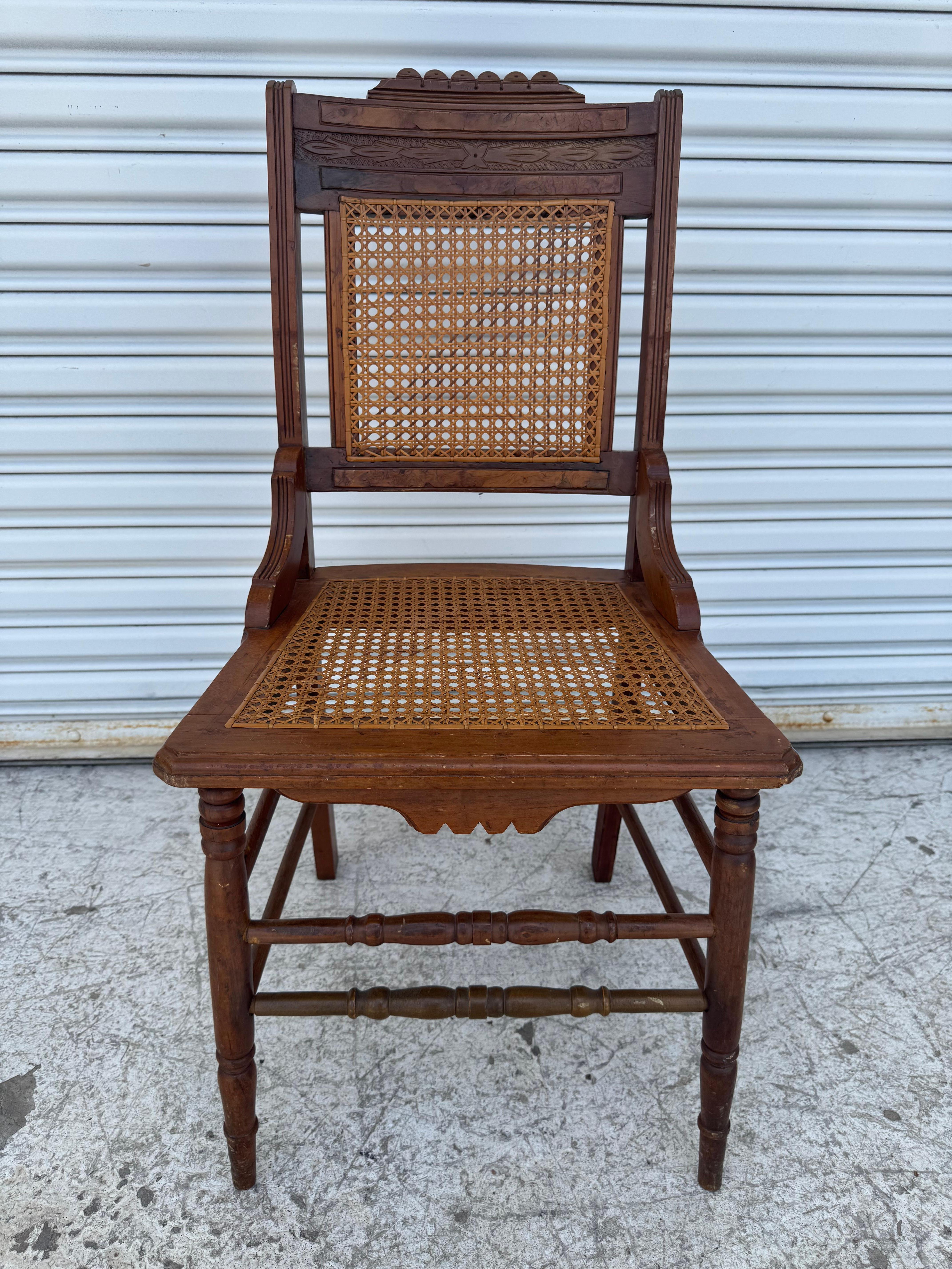 Antique Eastlake Carved Walnut and Cane Parlor Chair In condizioni buone in vendita a Pasadena, TX