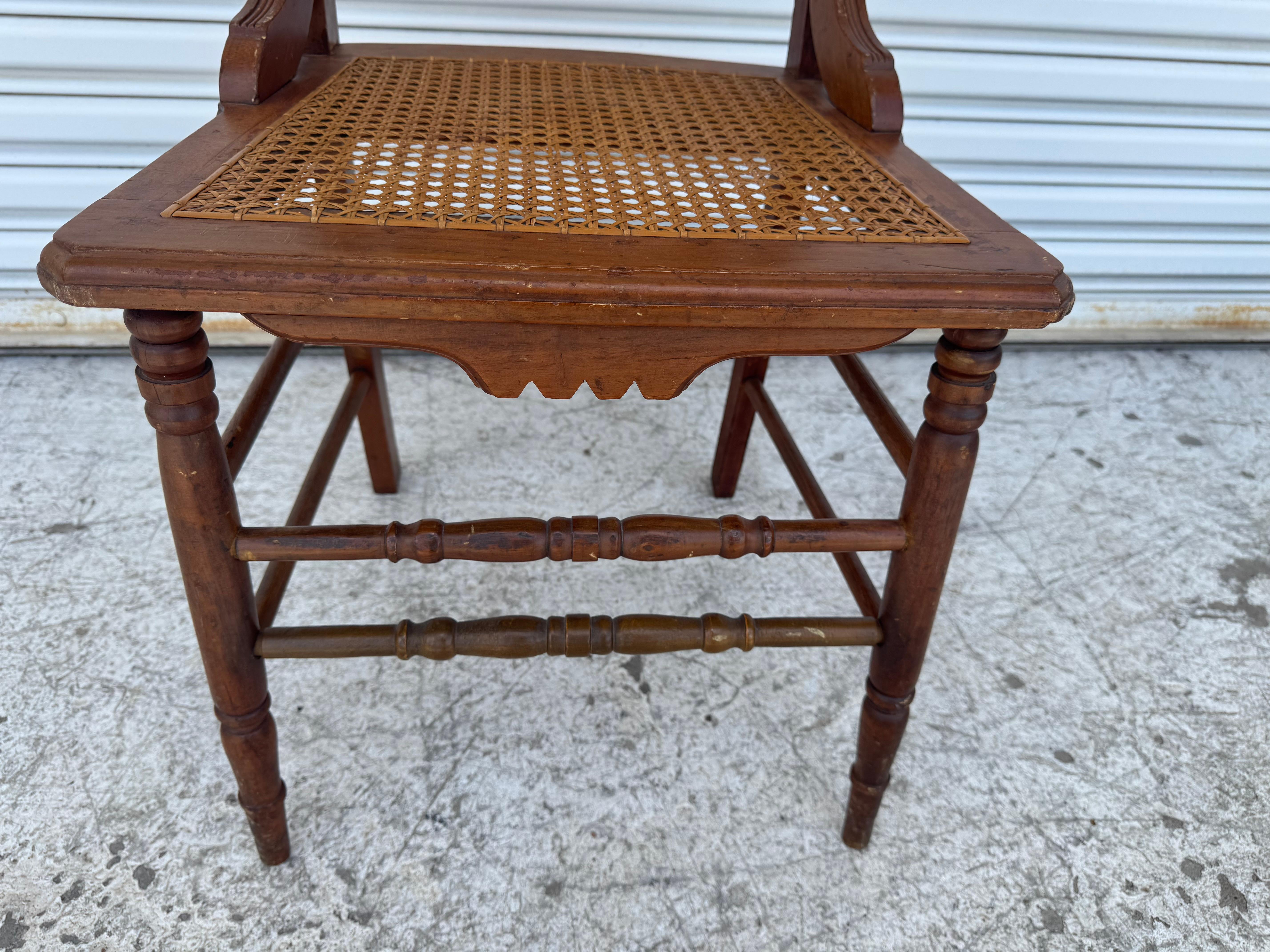 Antique Eastlake Carved Walnut and Cane Parlor Chair in vendita 2