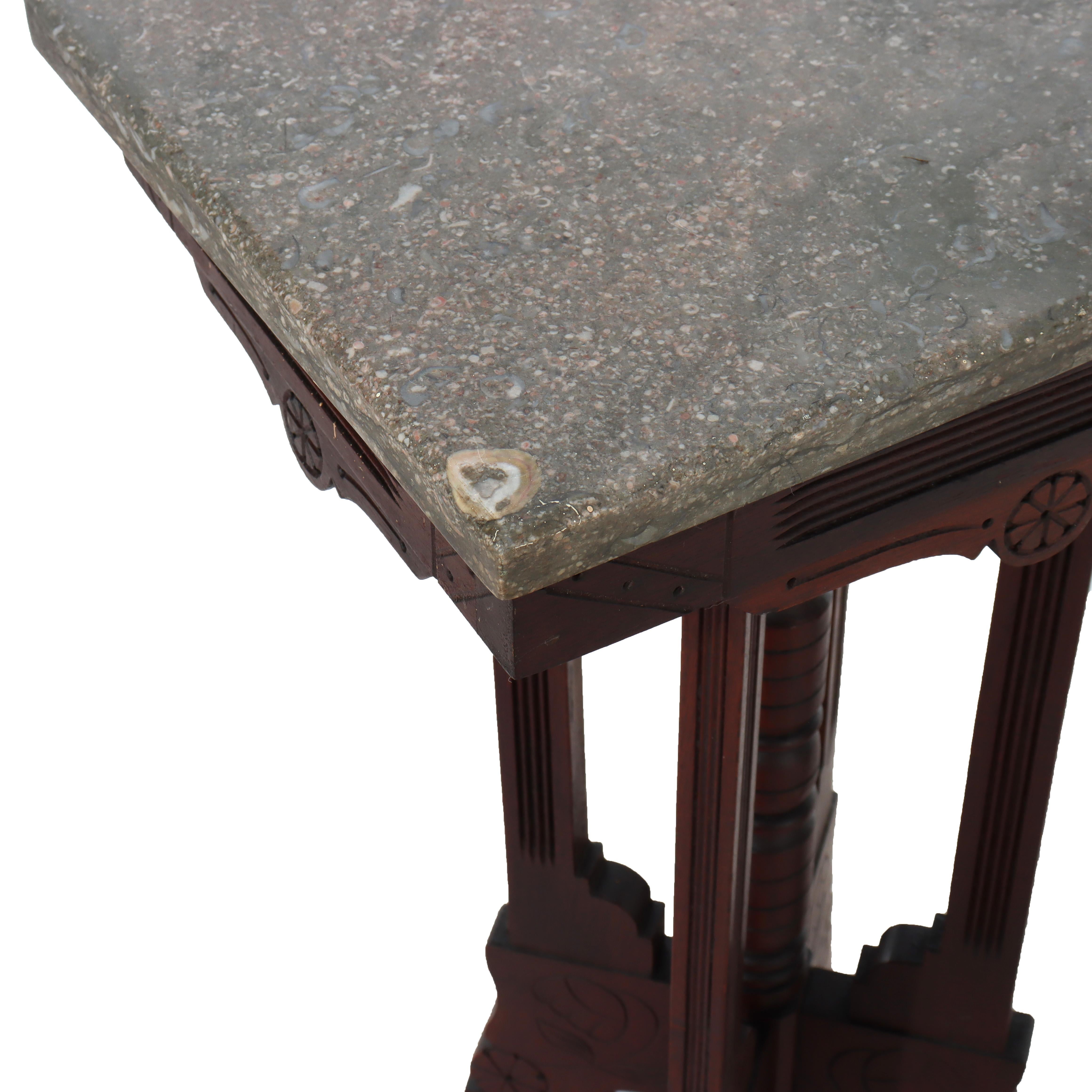 Noyer Meuble ancien à plateau en marbre sculpté Eastlake Chip C1900 en vente