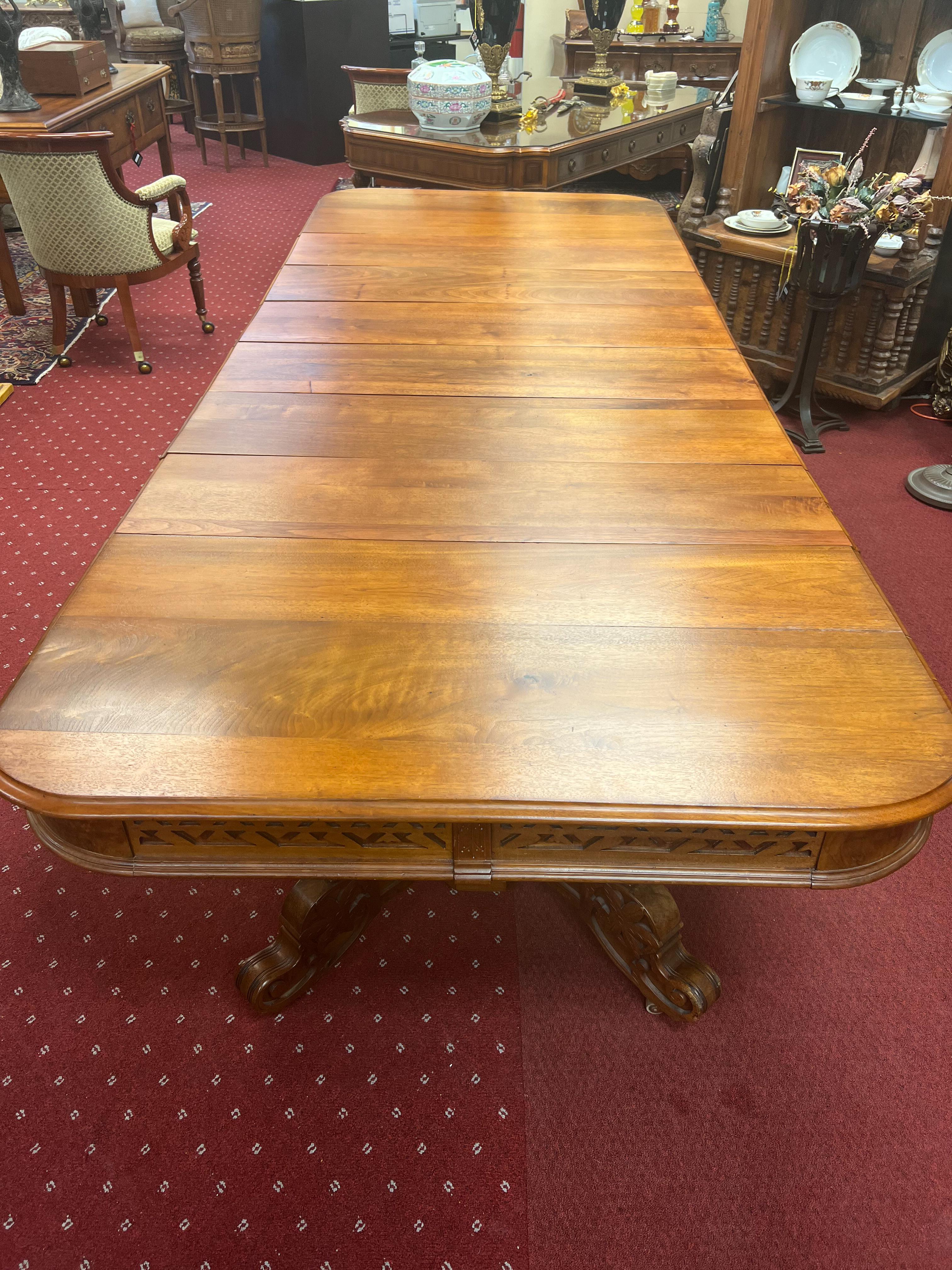 English Antique Eastlake Dining Table with 6 Extensions Leaves