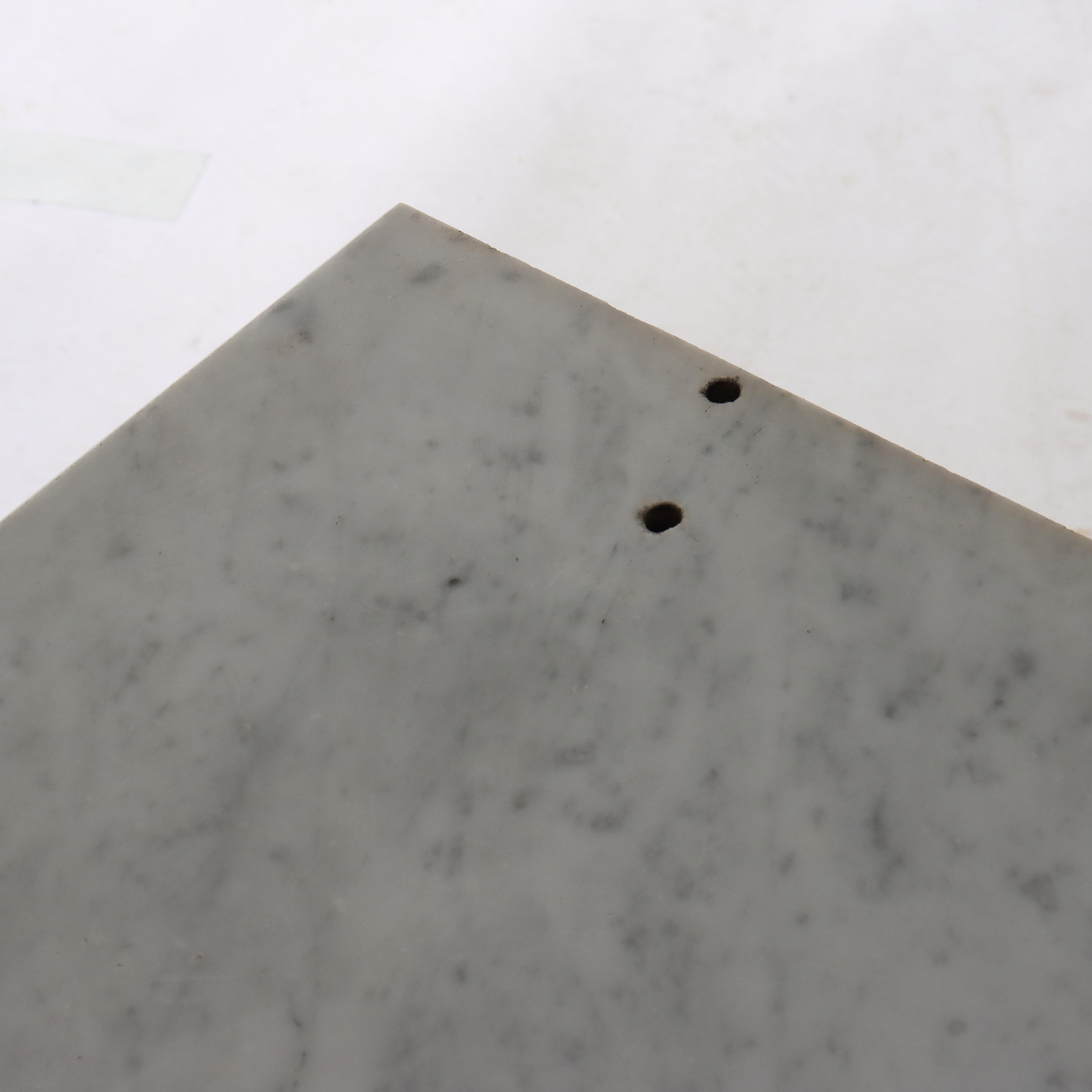 XIXe siècle Commode ancienne à trois tiroirs en noyer et loupe de l'école Eastlake C1890 en vente