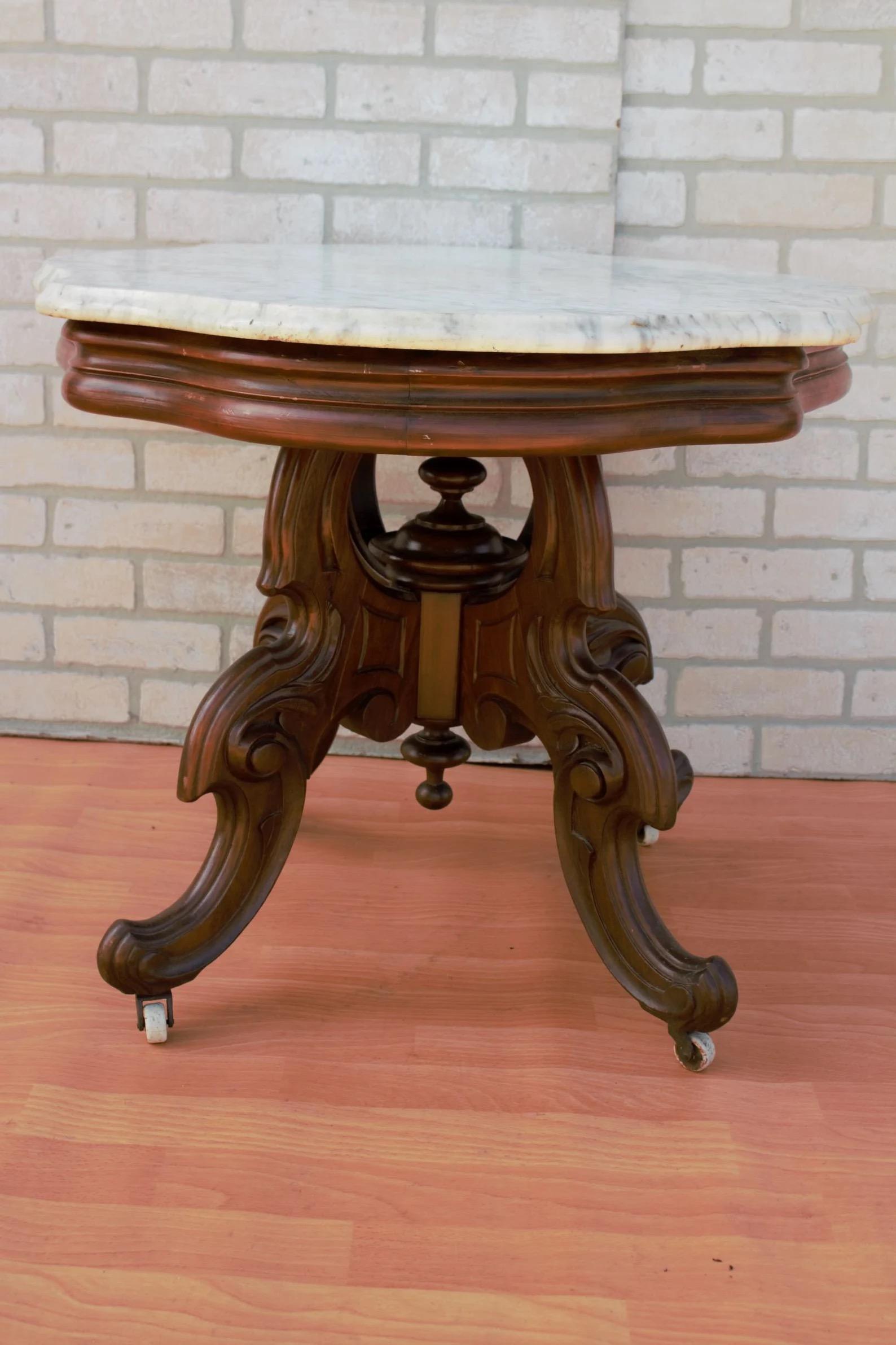 Antique Eastlake Style Coffee Side Table with Carrara Marble Top In Good Condition In Chicago, IL
