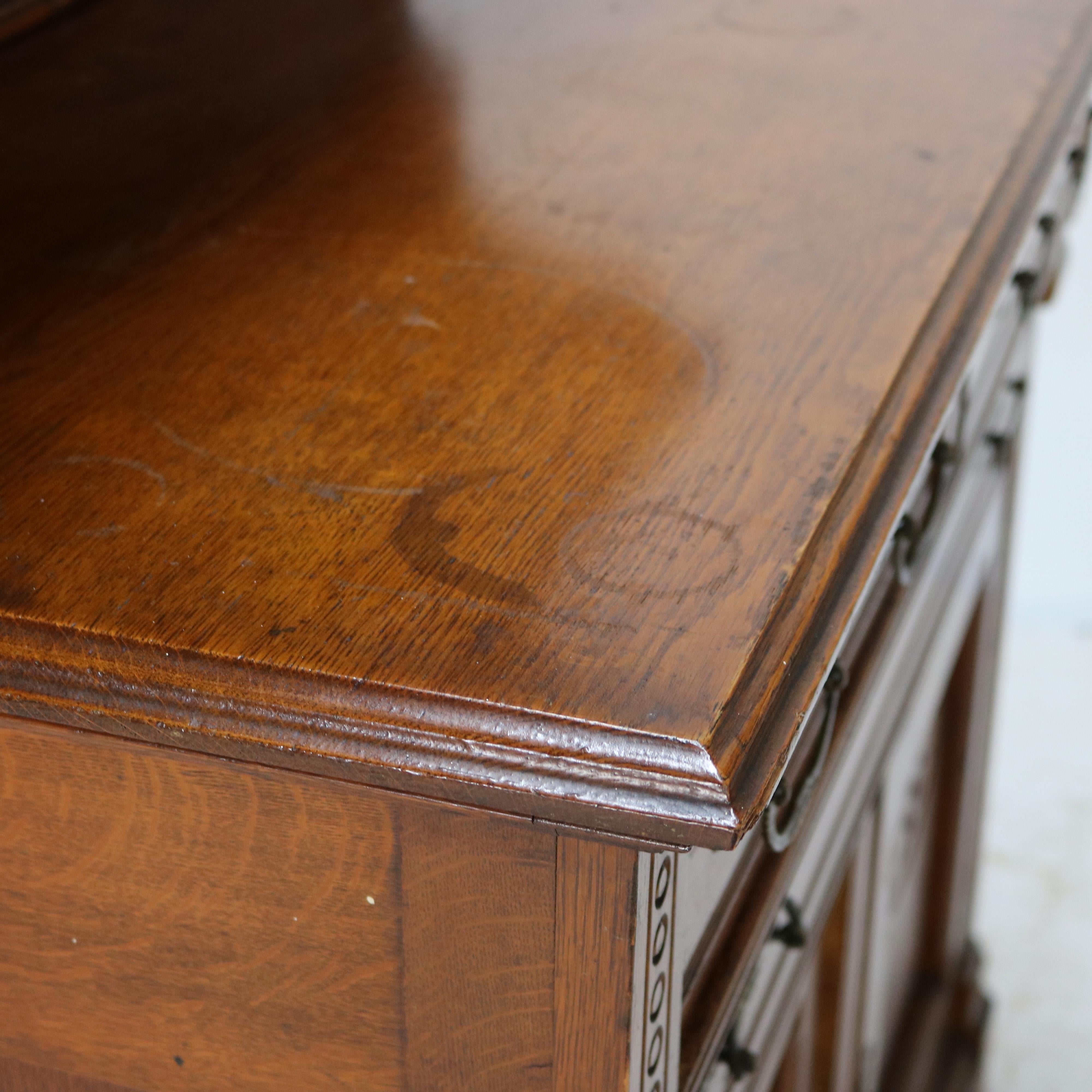 Antique Eastlake Credenza in due pezzi in legno di Oak intagliato con specchio C1910 in vendita 13