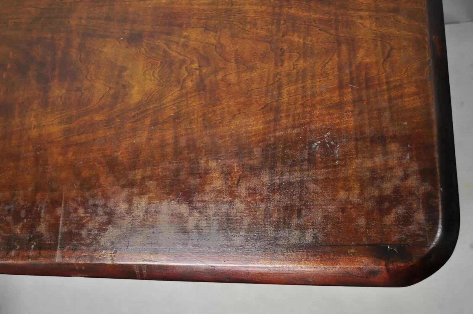 XIXe siècle Ancienne table de salon à 6 pieds en noyer sculpté Eastlake Victorian Aesthetic Movement en vente