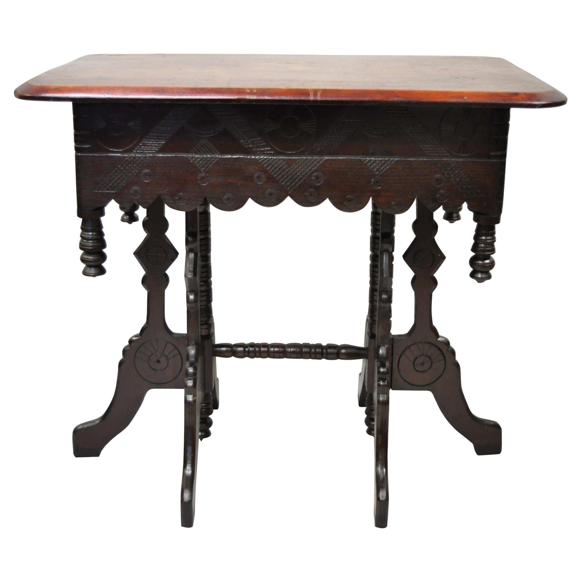 Ancienne table de salon à 6 pieds en noyer sculpté Eastlake Victorian Aesthetic Movement