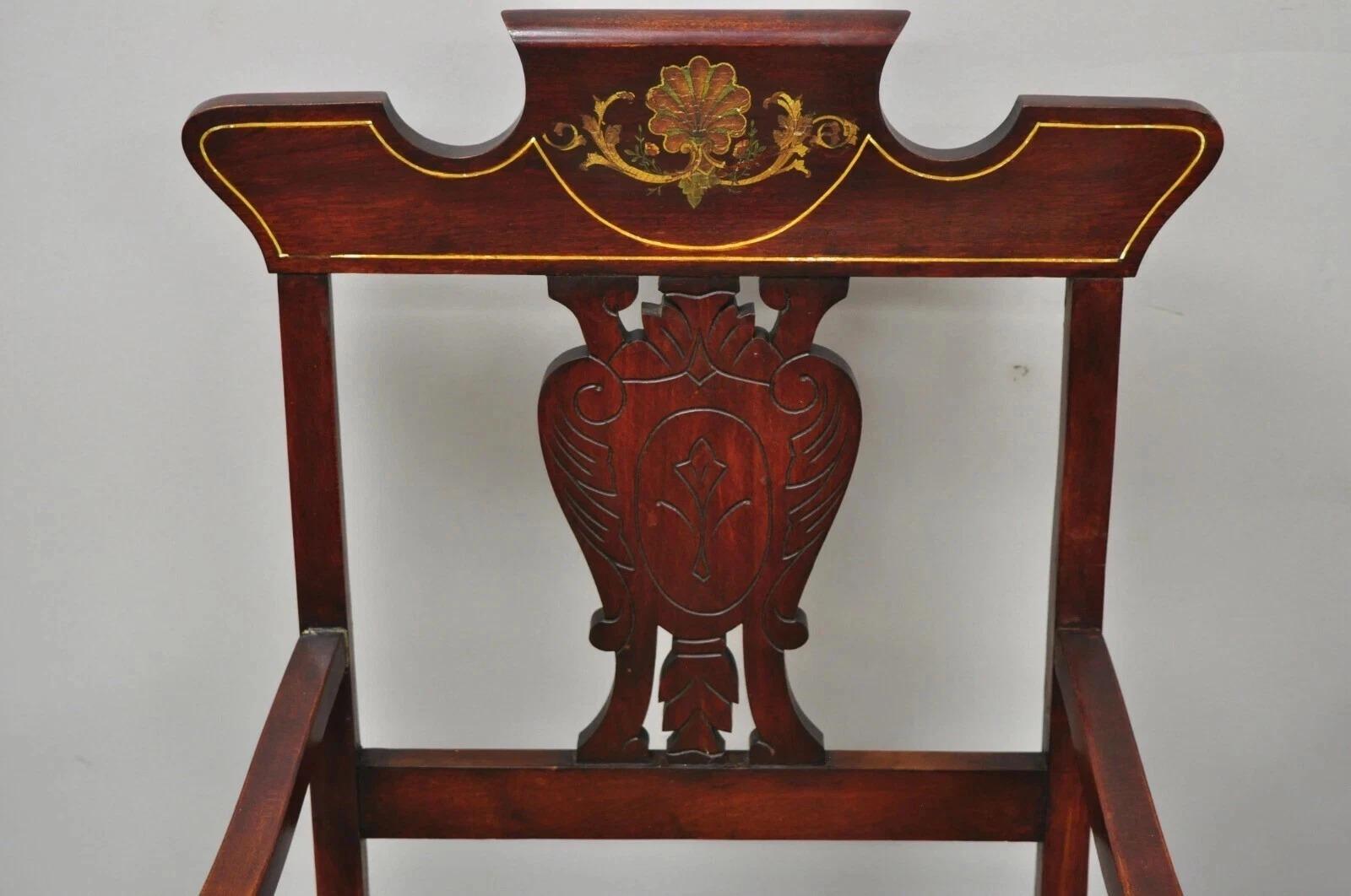 Acajou Ancienne paire de fauteuils de salon en acajou sculpté de l'époque victorienne d'Eastlake avec incrustations en vente