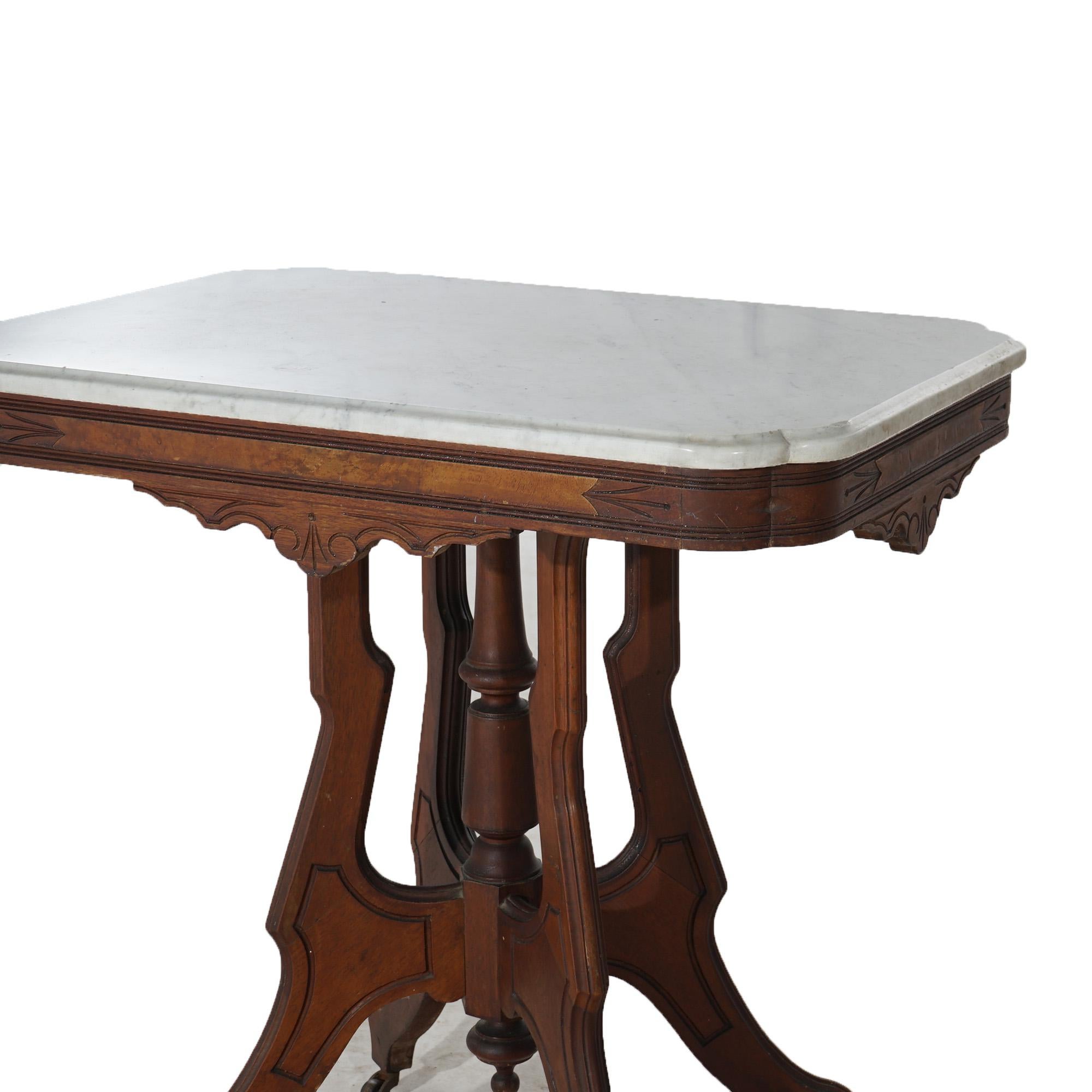 XIXe siècle Ancienne table de salon victorienne Eastlake en noyer sculpté, loupe et marbre C1890 en vente