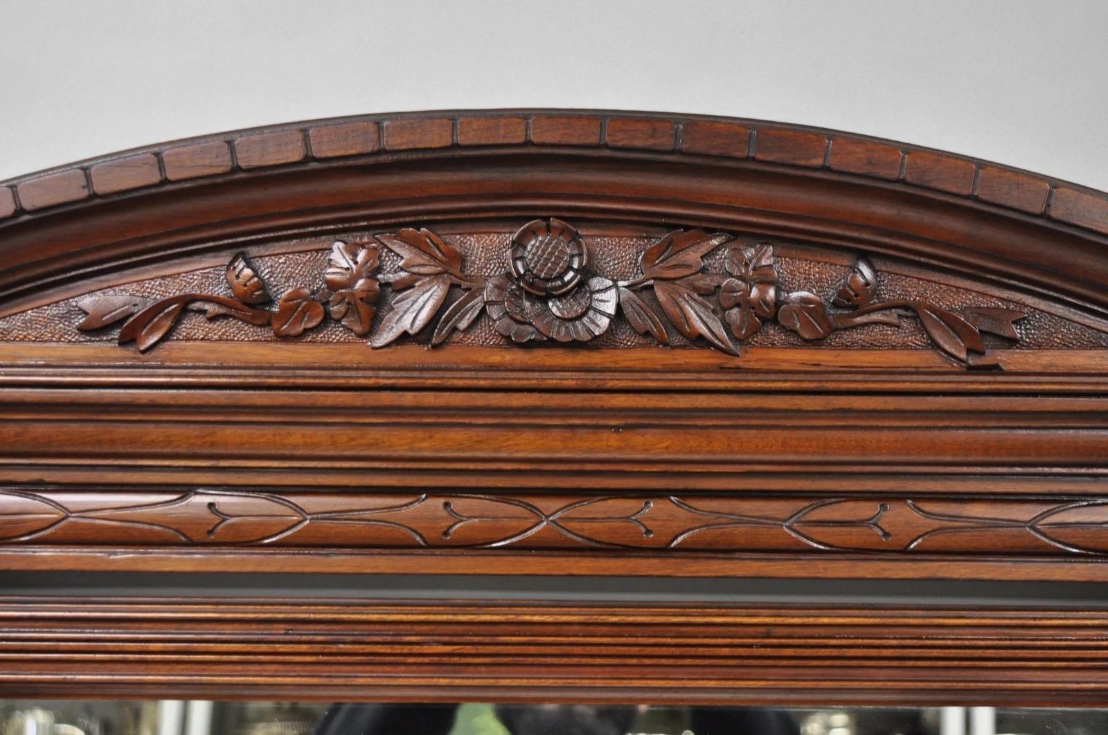 Antique Eastlake Victorien Noyer Sculpté Dessus Marbre Meuble de Lavabo avec Miroir en vente 2