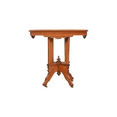 Tavoli da gioco e tavoli da tè in Wood