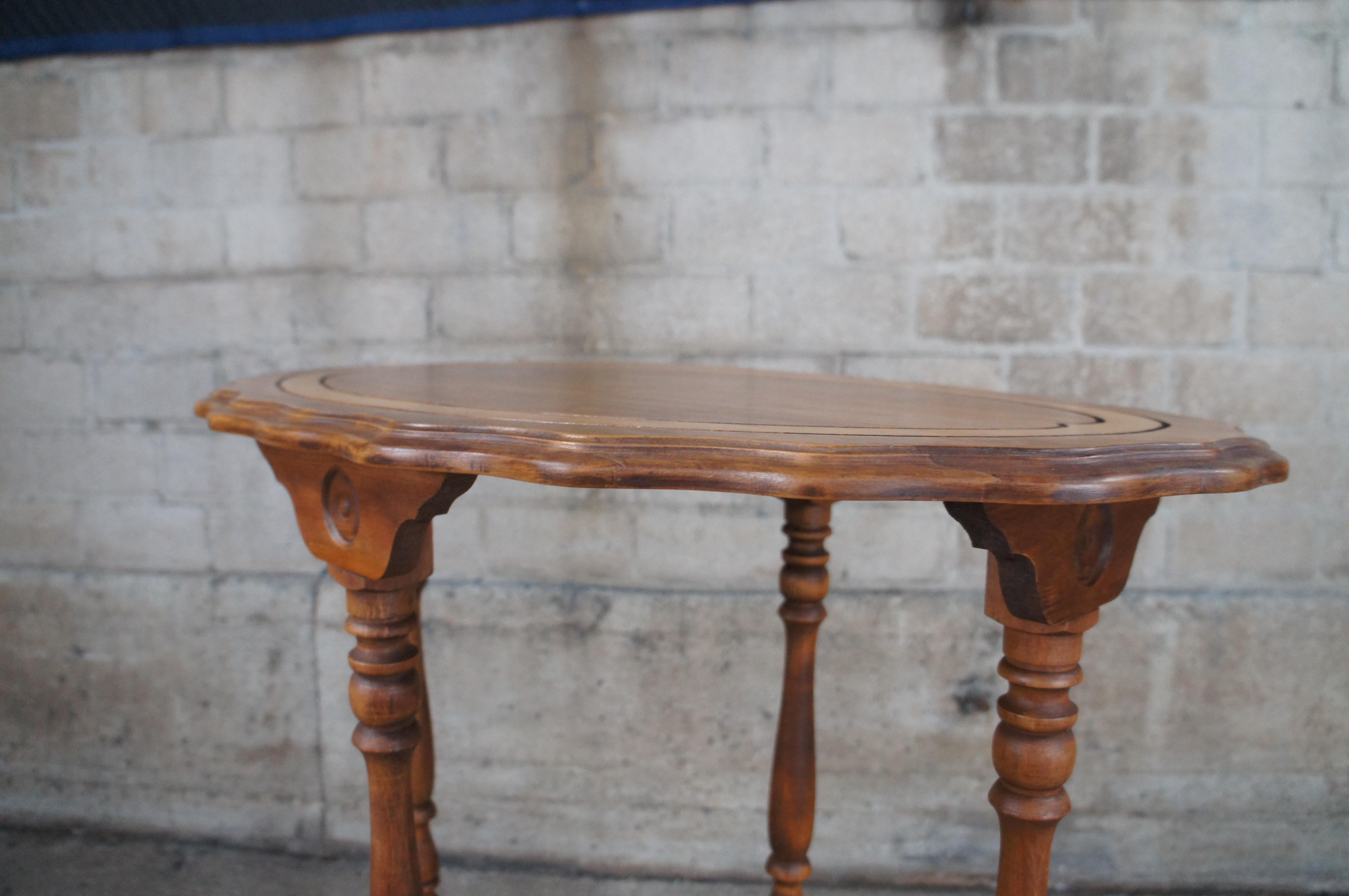 Antique Eastlake Victorian Maple Oval Scalloped Serpentine Parlor Side Table  For Sale 6