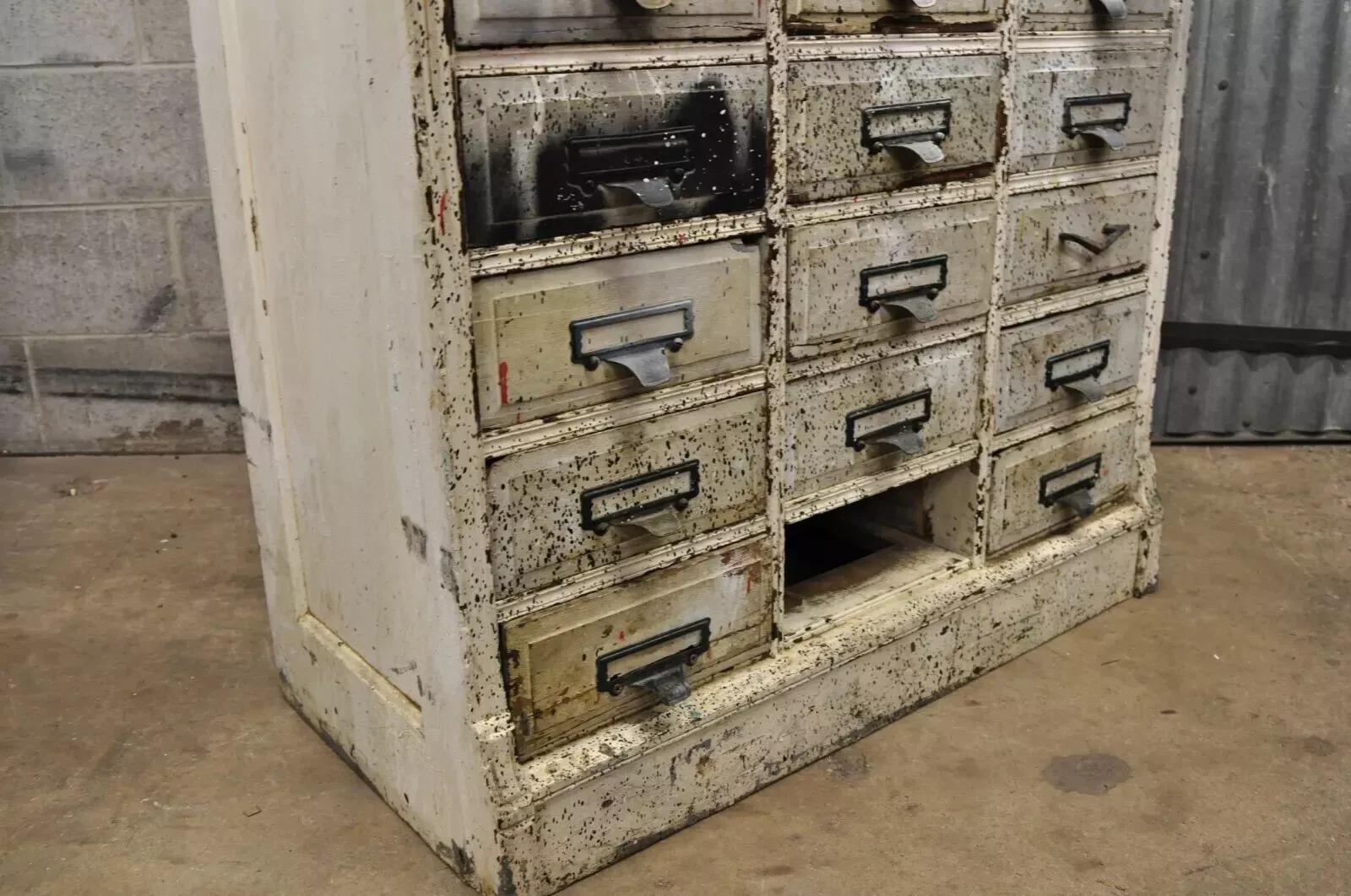 Antique Eastlake Victorian Oak Wood 36 Drawer Machinist Chest Tool Parts Cabinet For Sale 5