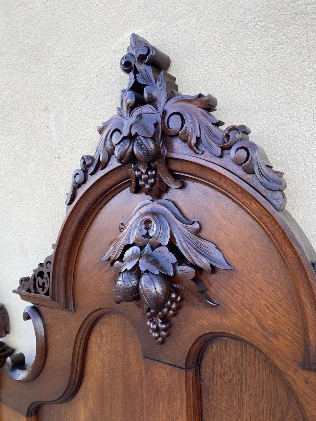 Antique Eastlake Victorian Stately Carved Walnut Highback Full Size Bed Frame 7