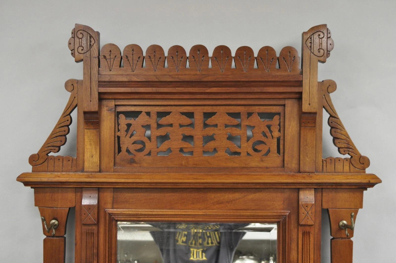Victorien Antique Eastlake Victorian Walnut Marble Top Umbrella Stand Hall Tree Mirror en vente