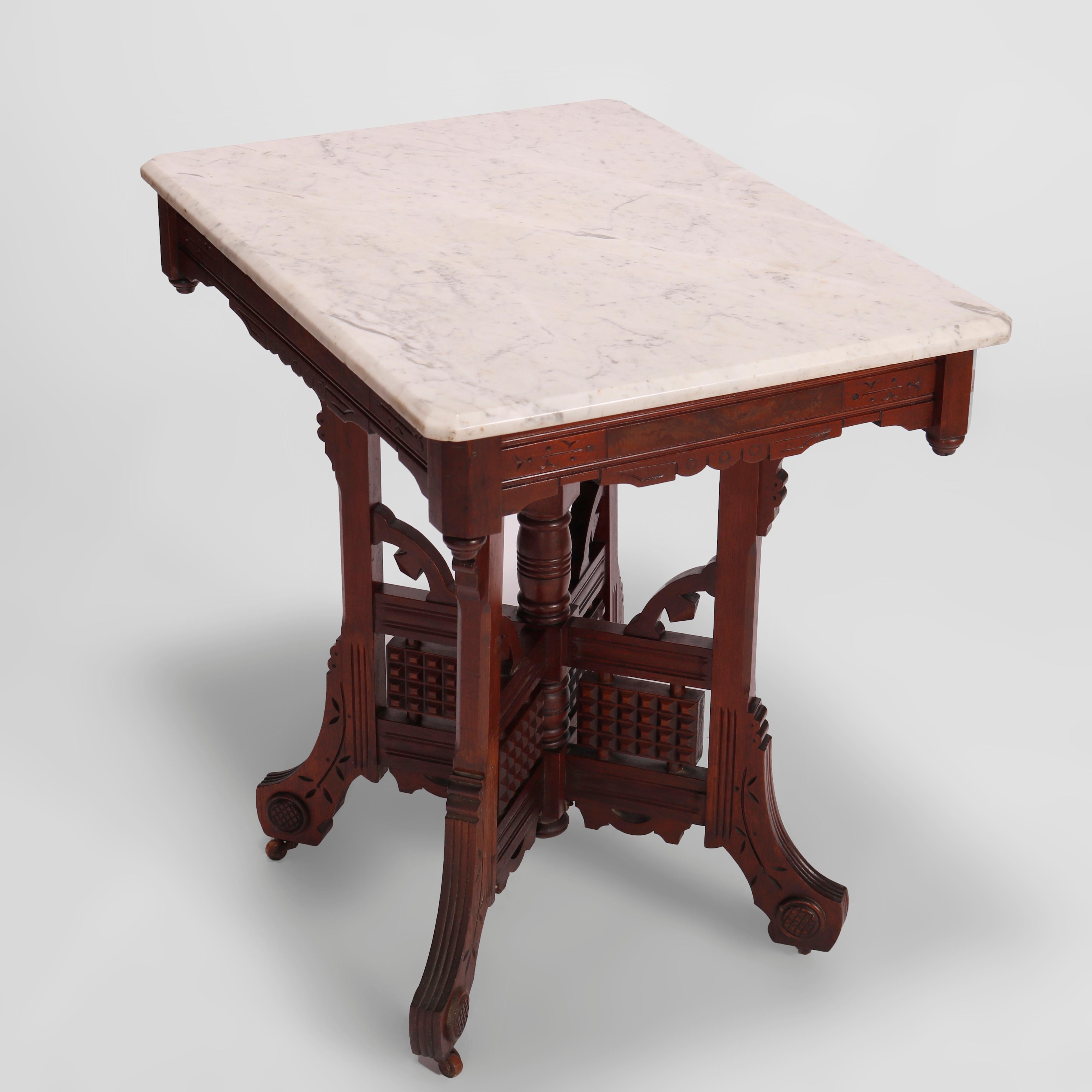 Antiker Eastlake-Salontisch aus Nussbaum, Wurzelholz und Marmor, um 1890 im Zustand „Gut“ im Angebot in Big Flats, NY
