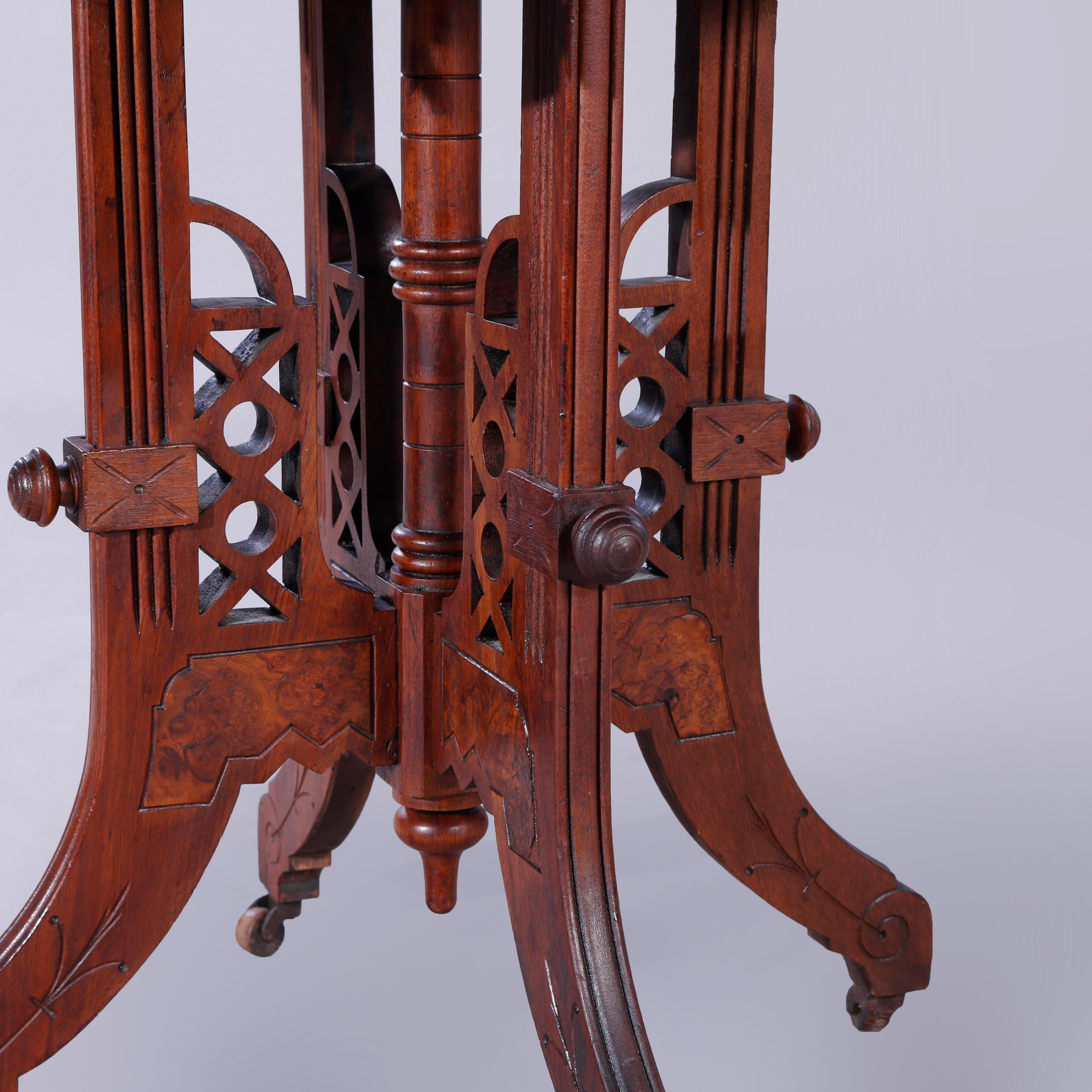 Antiker Parlor-Tisch aus Eastlake-Walnussholz, Wurzelholz und Rouge-Marmor, um 1890 im Zustand „Gut“ im Angebot in Big Flats, NY