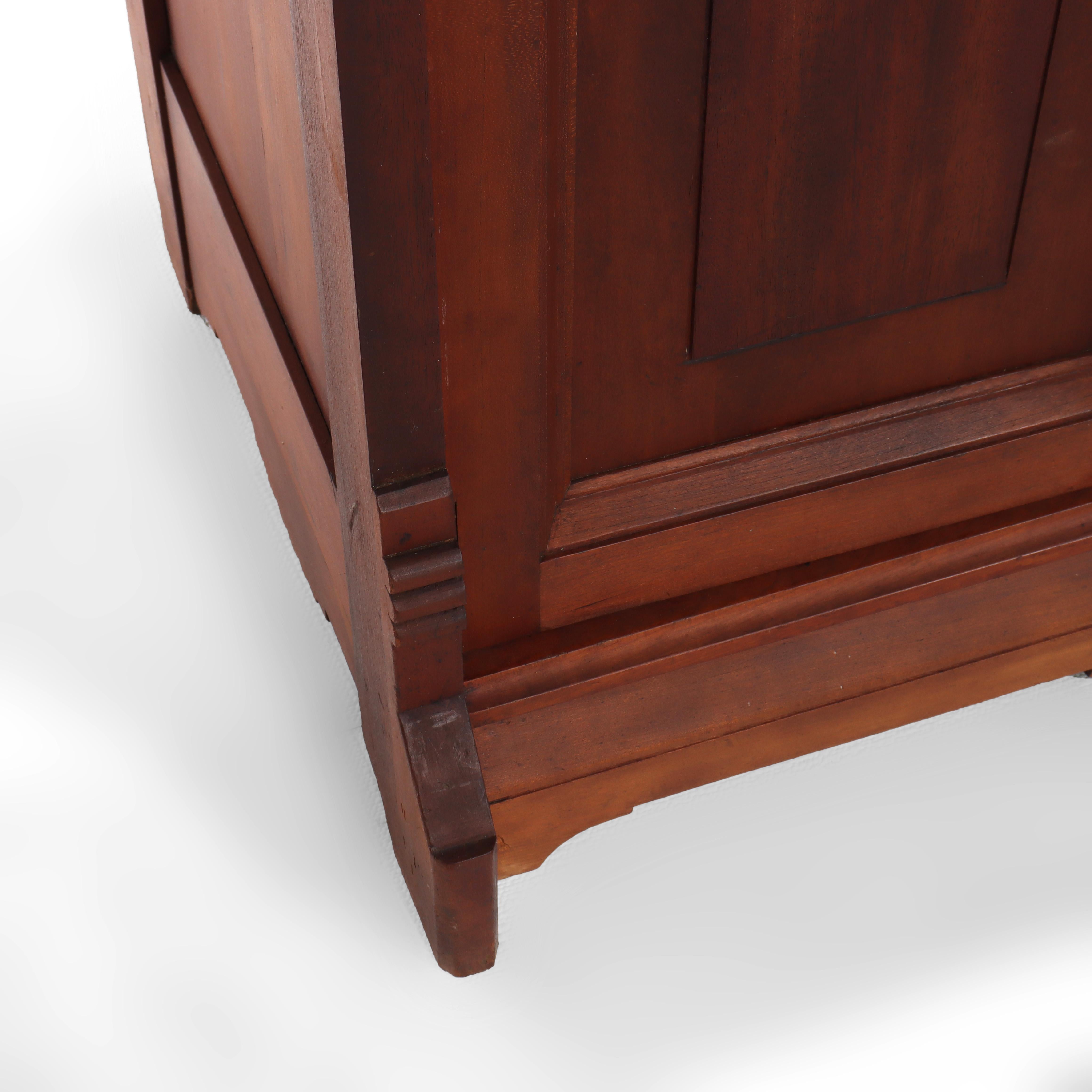 Antico scrittoio in noce Eastlake con pannello a cilindro Rolle c1890 In condizioni buone in vendita a Big Flats, NY