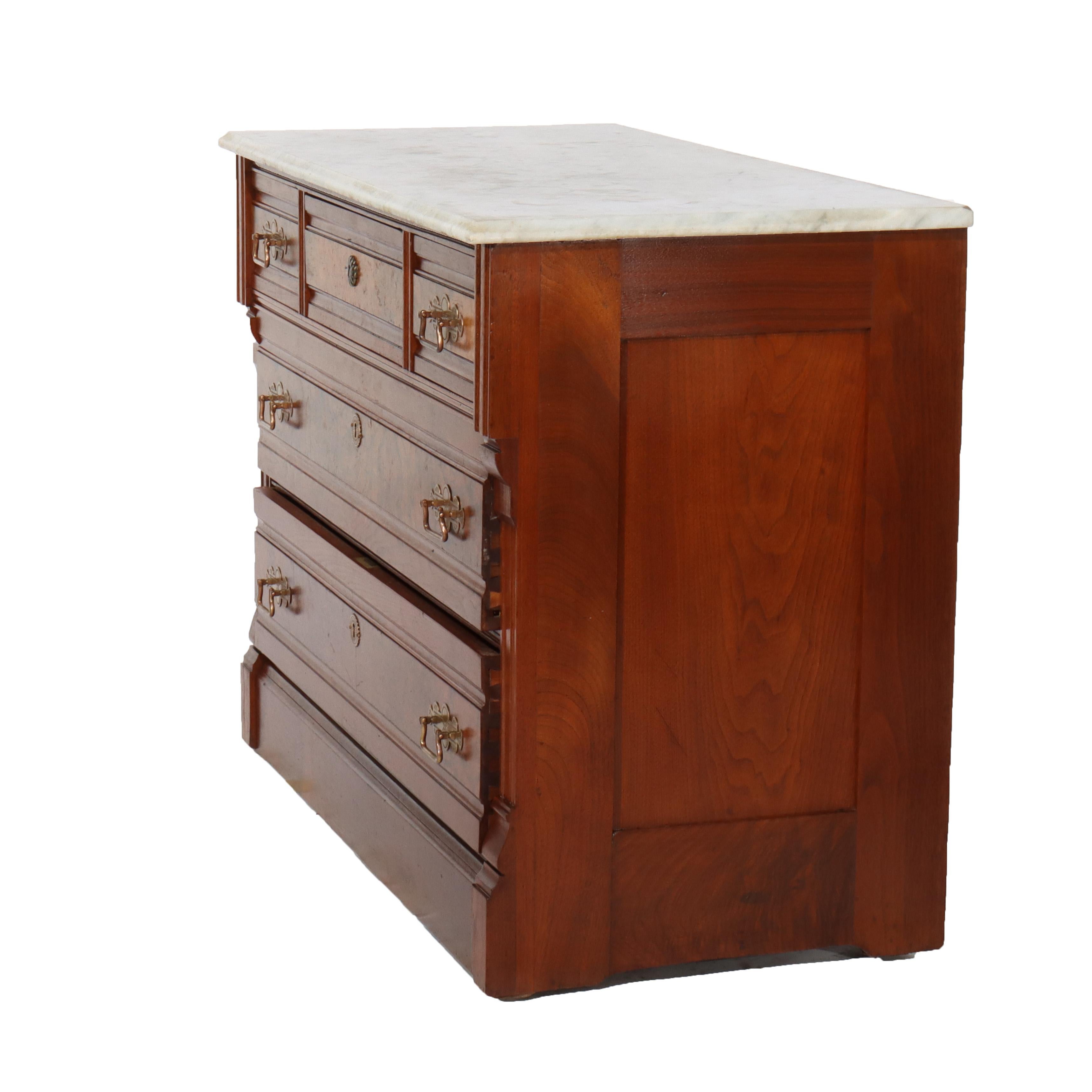Antike Eastlake Nussbaum fünf Schubladen Marmor oben Kommode C1890 im Angebot 4