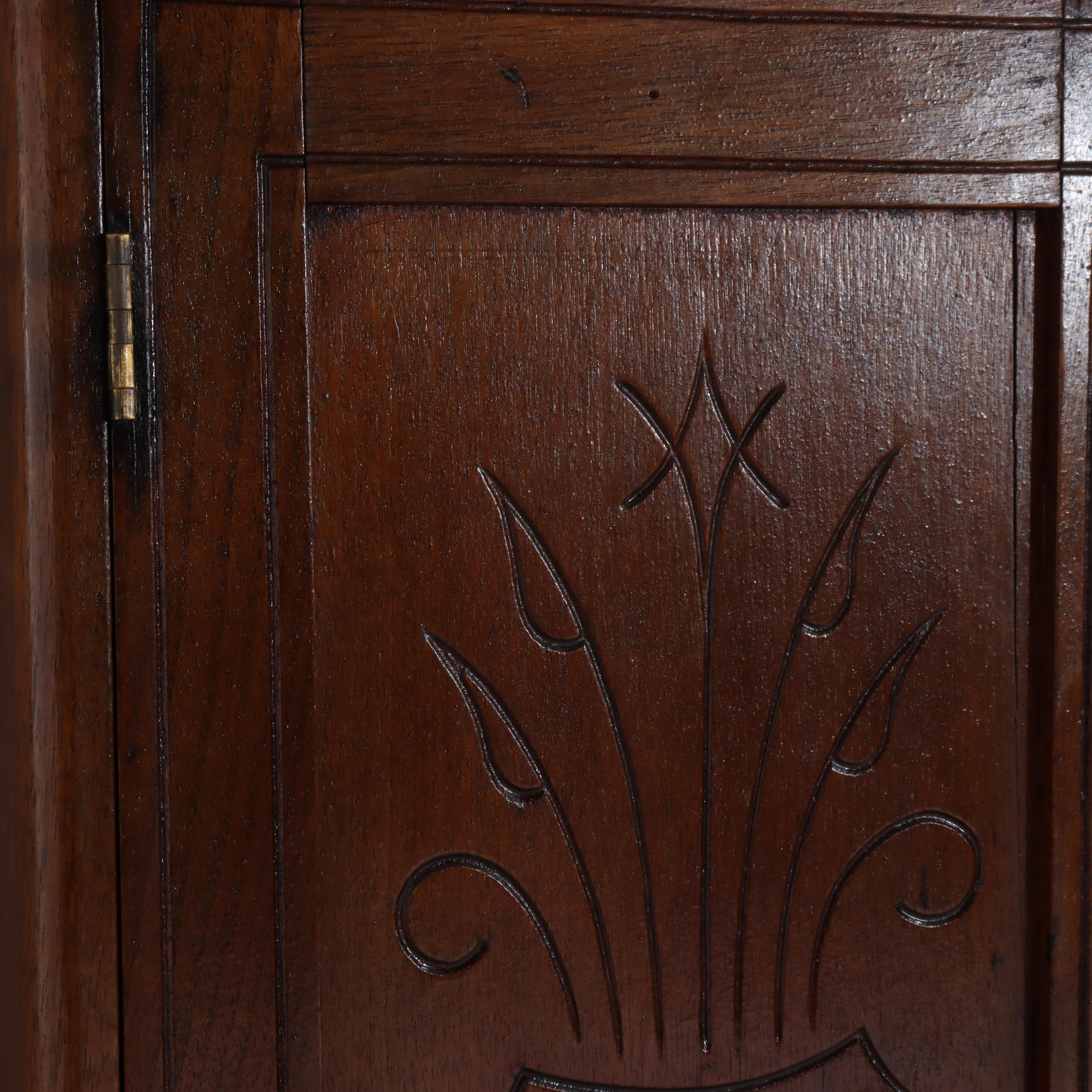 Noyer Ancienne armoire à pharmacie à 2 portes suspendues en noyer d'Eastlake C1880 en vente