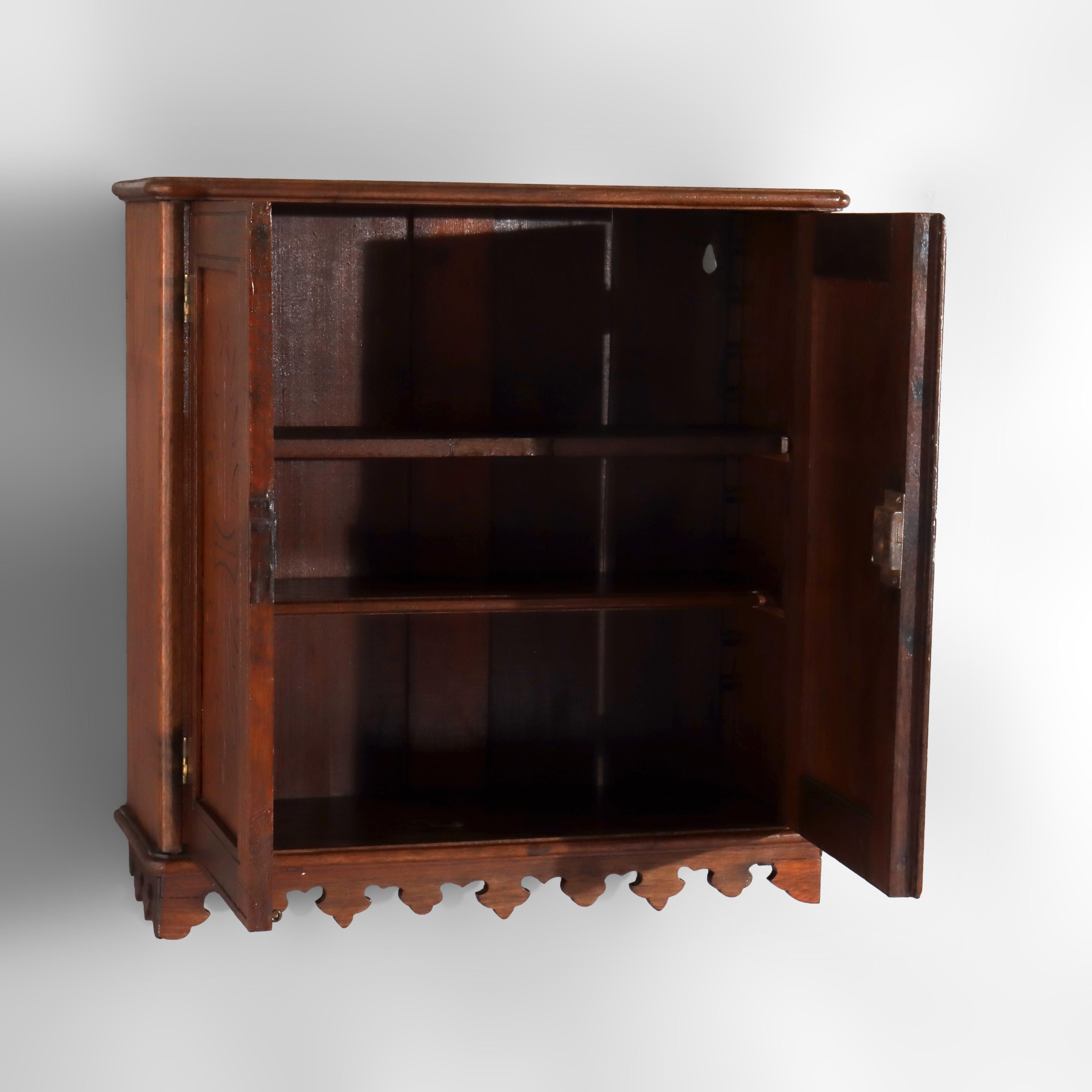 Ancienne armoire à pharmacie à 2 portes suspendues en noyer d'Eastlake C1880 en vente 2